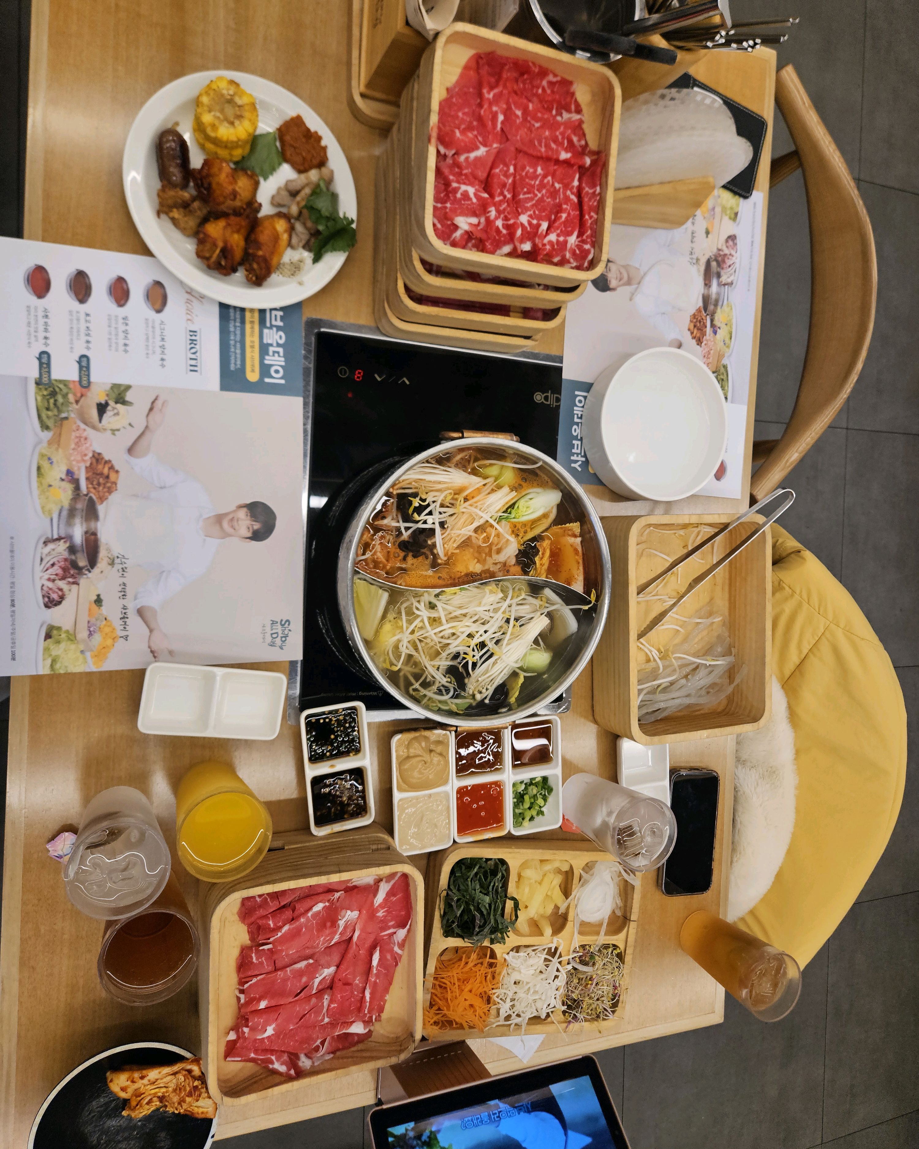 배터지게 먹는다는건 이건가 싶게끔 먹으러 가고싶다면 샤브올데이에서 한상 제대로 드시는게 좋