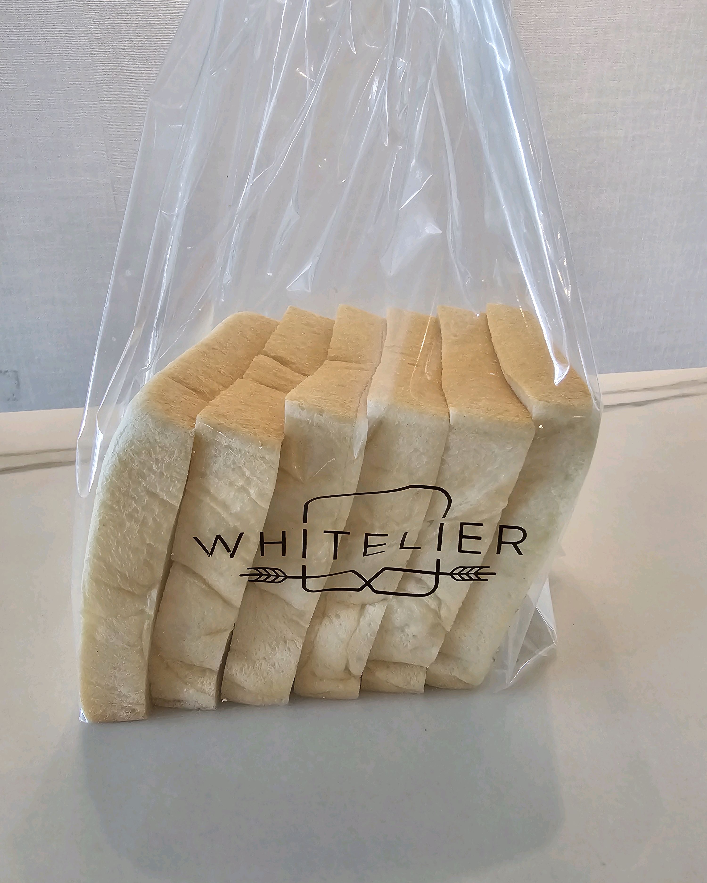 처음이라 하프사이즈, 2cm 두께로 커팅했어요 당일에 바로 먹지는 못하고 다음날 아침에 먹