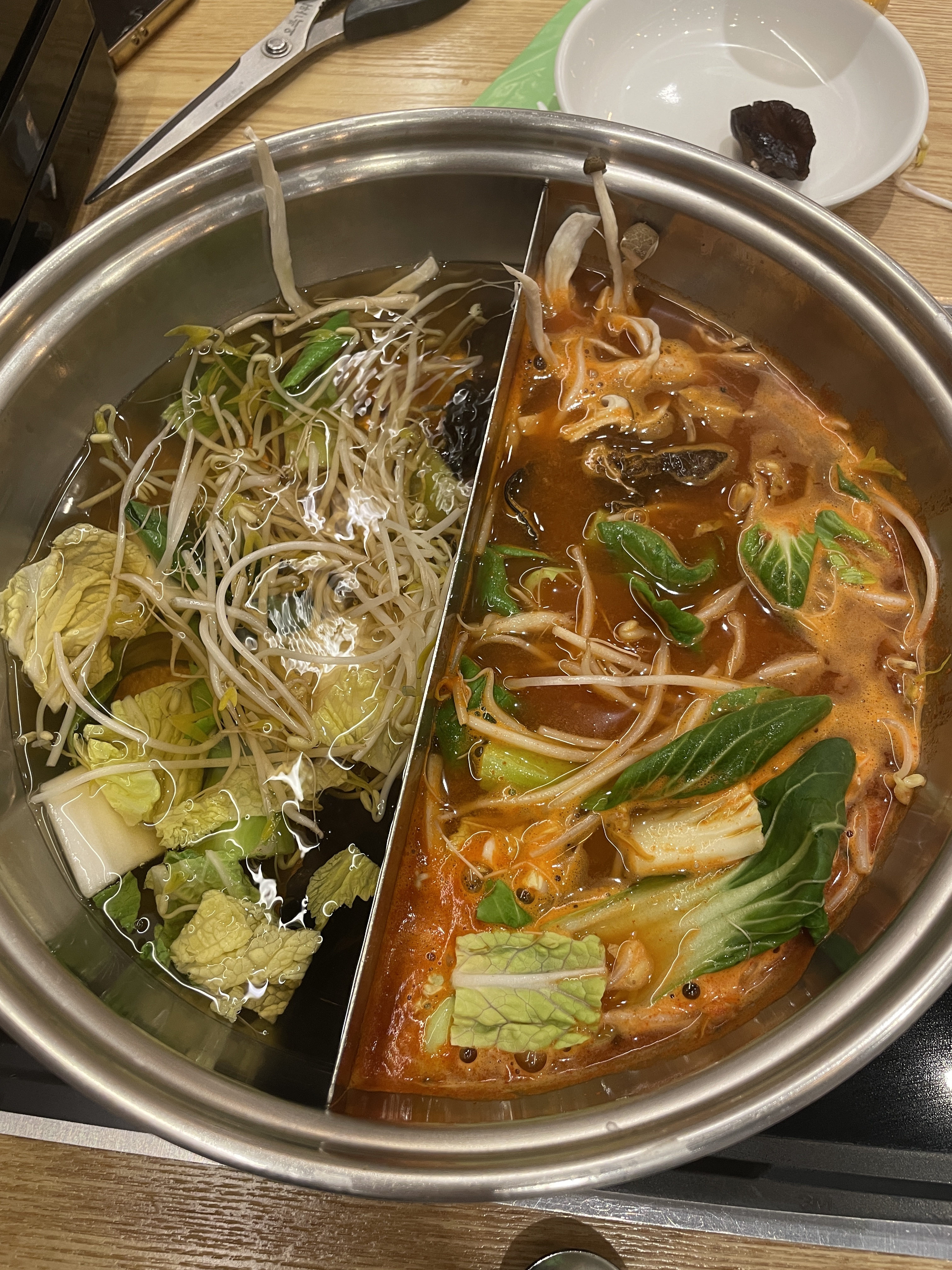 샤브20은 처음인데 너무 맛있어요 경산 고기 먹을 곳 찾기 어려운데 샤브샤브 무한리필로 즐