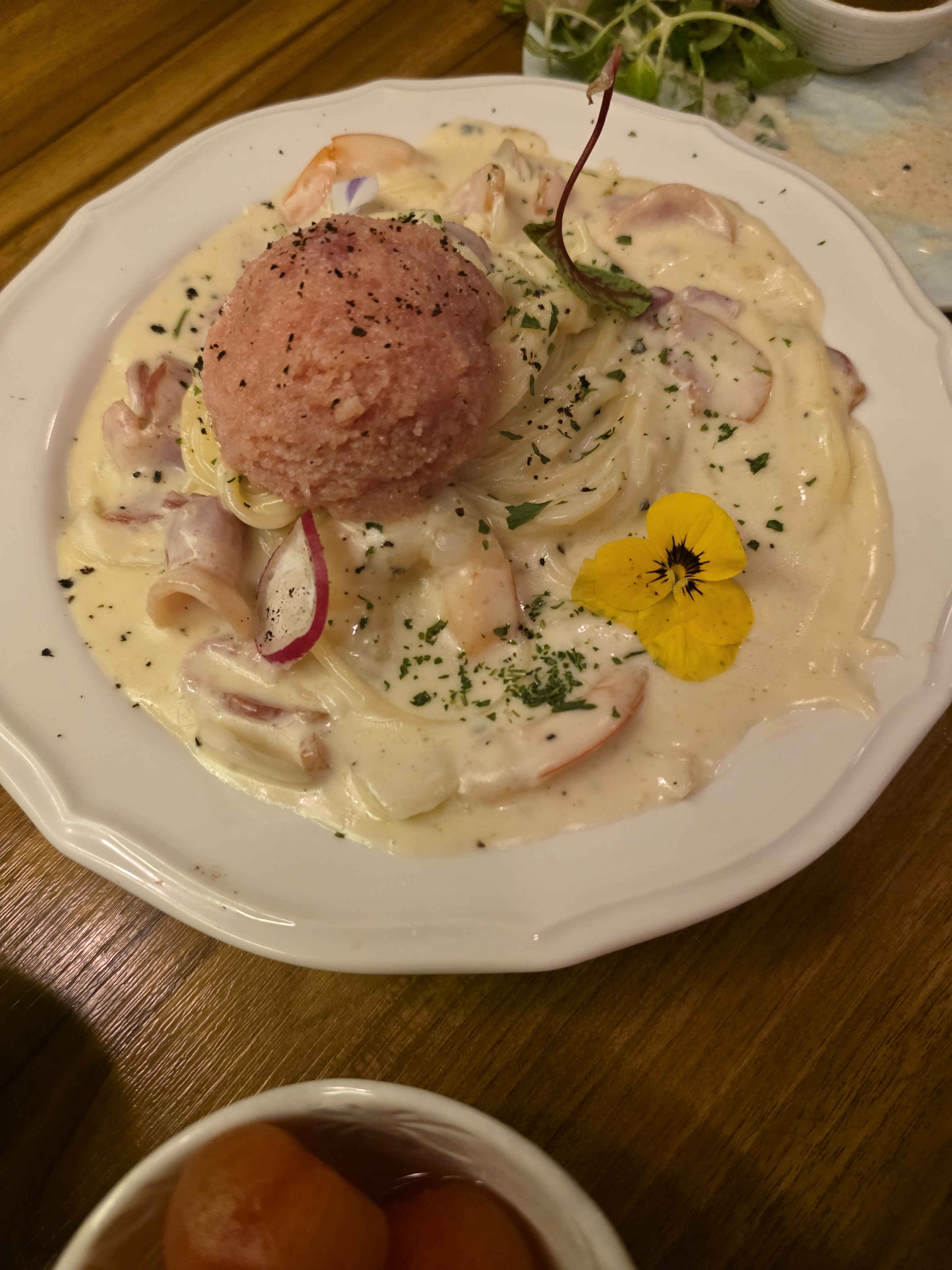 첫 방문입니다 ! 음식 주문한 모든게 맛있어요 !! 연인 지인들과 방문하기 좋은 분위기 있