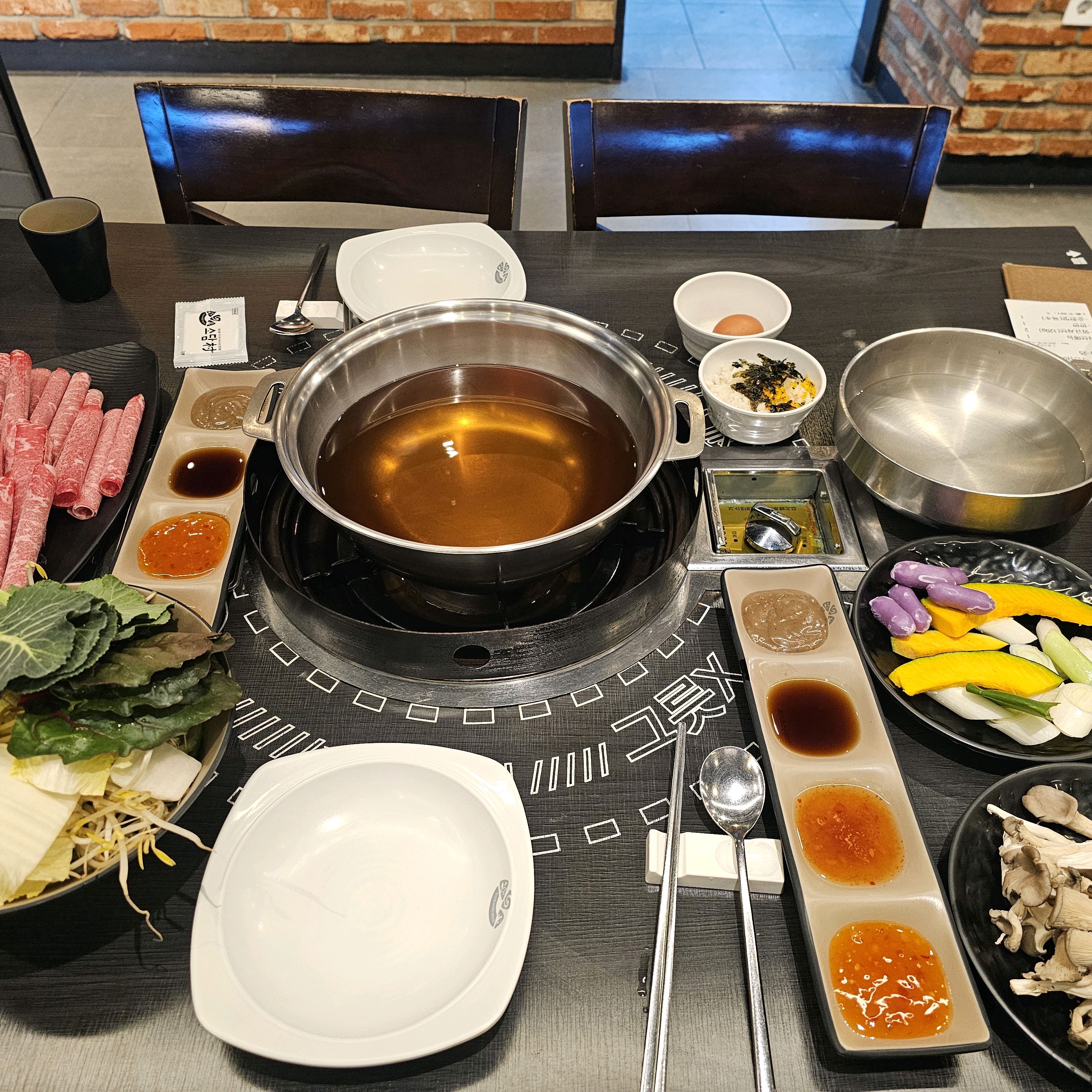 고기 빼고 나머지는 무한리필 - 보라매역 맛집 소담촌 보라매역점