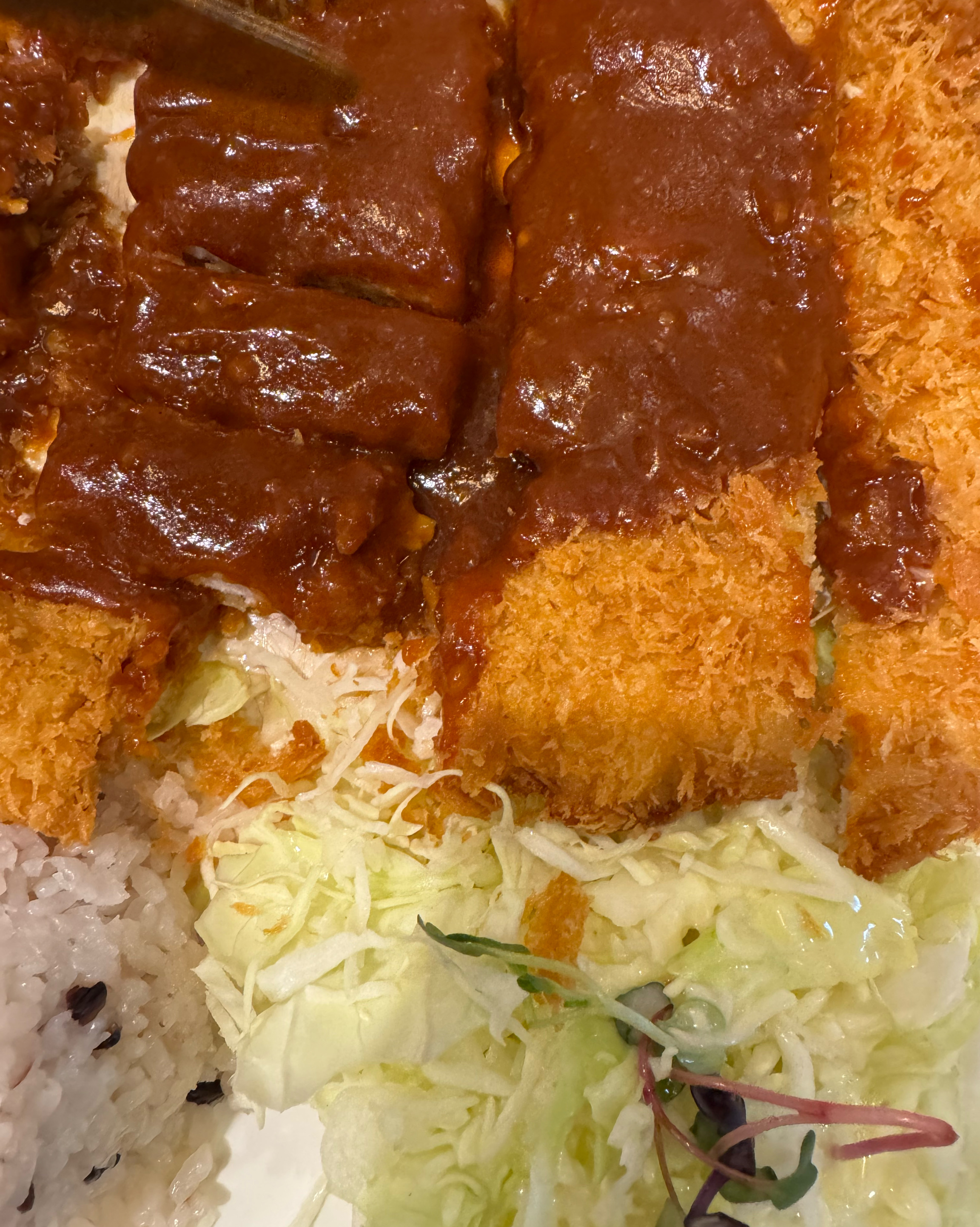 대기없이 바로들어와서 아주 맛나게 먹었어요~ - 인천 송도 맛집 홍익돈까스 송도점
