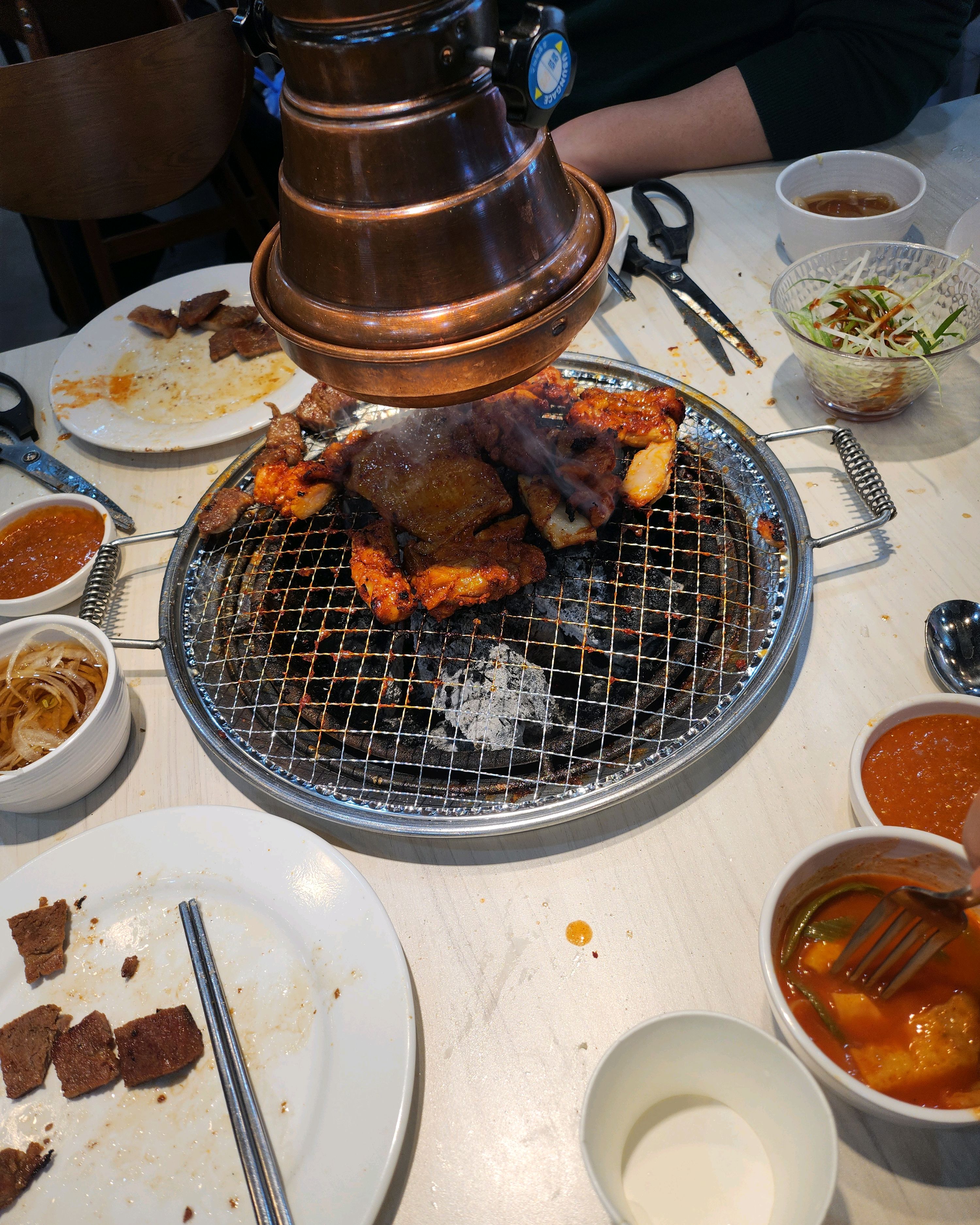 배부르게 잘먹었습니다. 떡볶이 튀김등도 많아서 먹기 좋아요 - 묵동 맛집 명륜진사갈비 묵동점