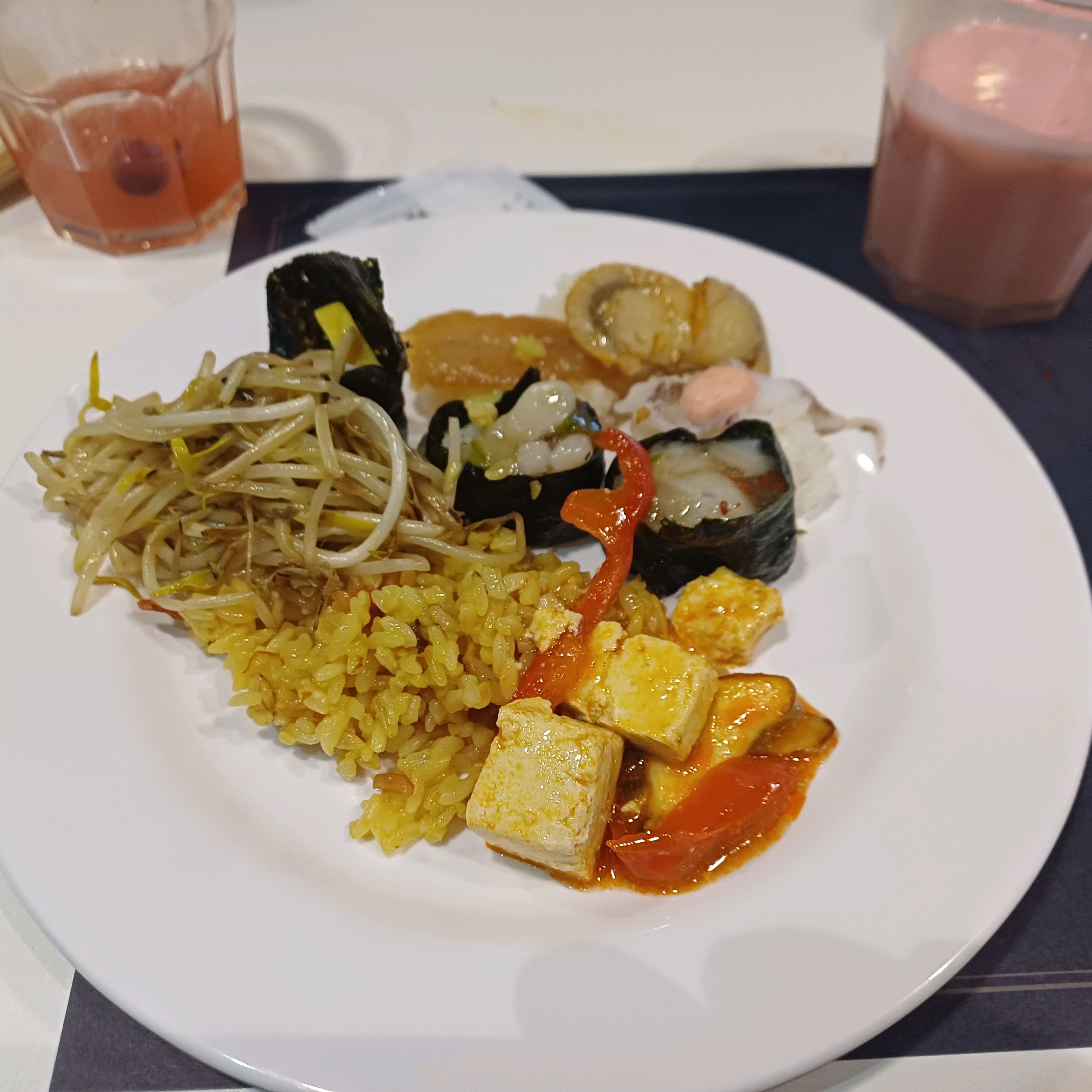 음식이 다양하고 맛있어요 가족 모임으로는 최고입니다 - 강변역 맛집 애슐리퀸즈 강변점