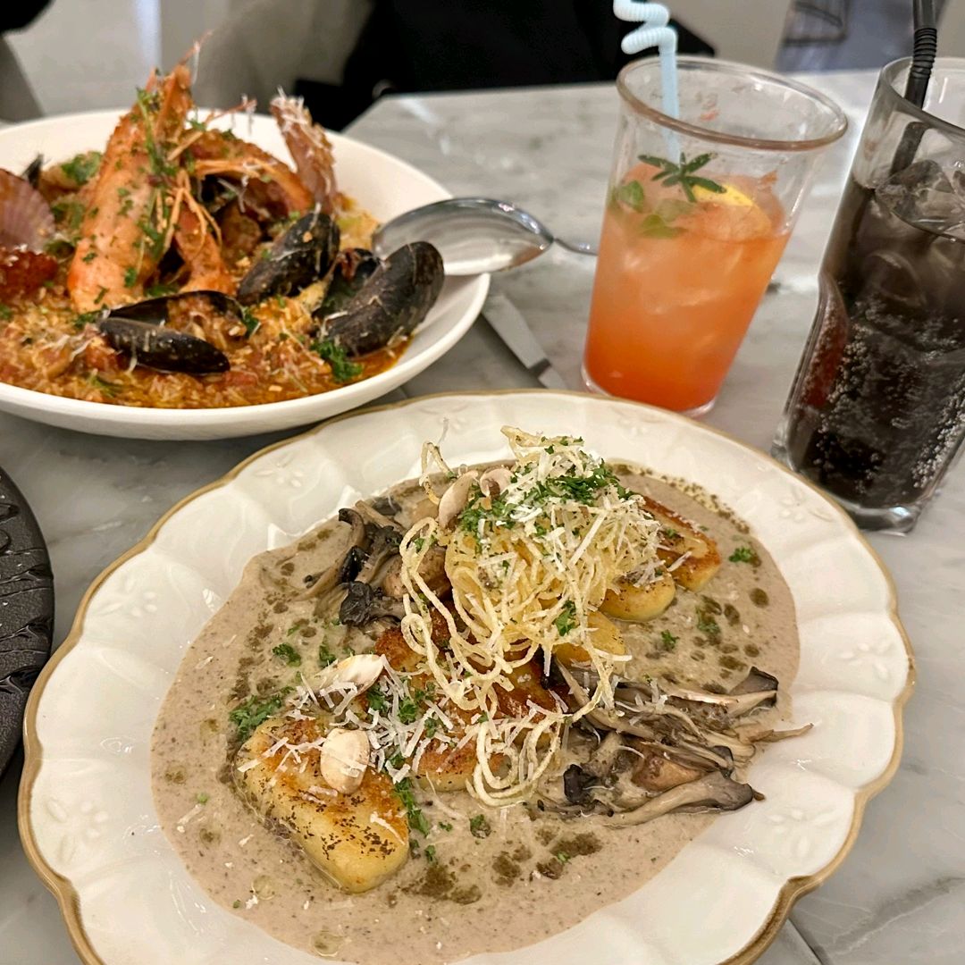 [여의도 맛집 플러피 여의도] 직접 가본 로컬 리뷰