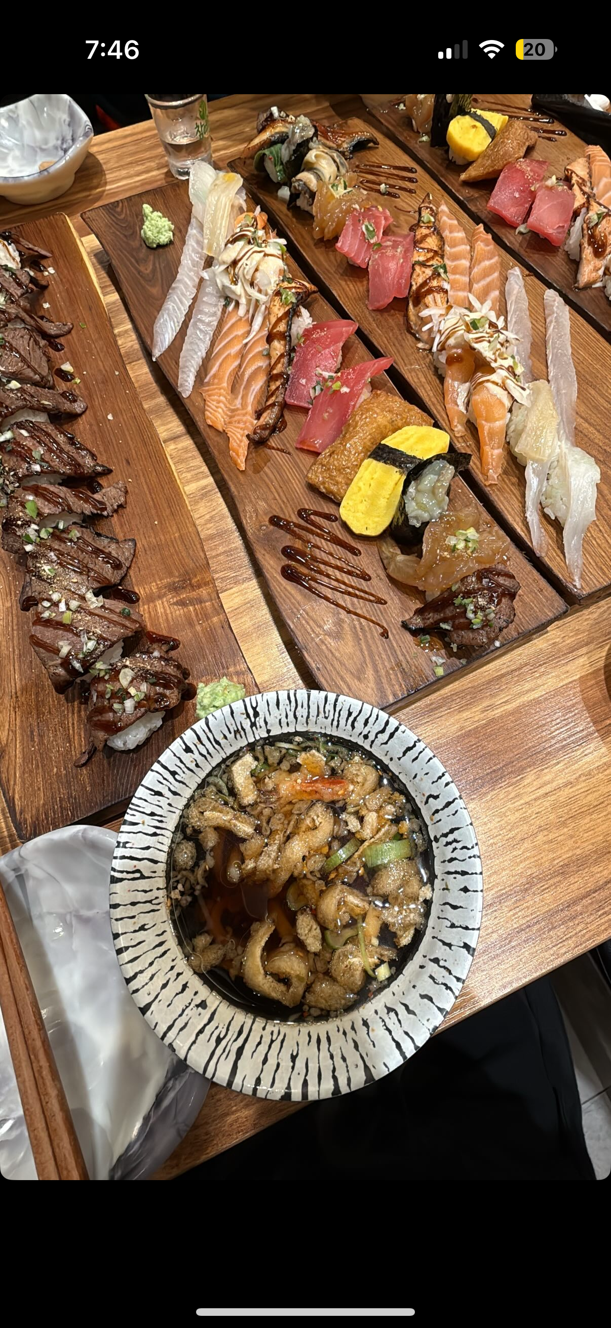 눈오는날이었지만 먹겠다는 의지로 가족들과 온 공대헌스시~ 종류별로시켜 아주 맛나게 먹었습니