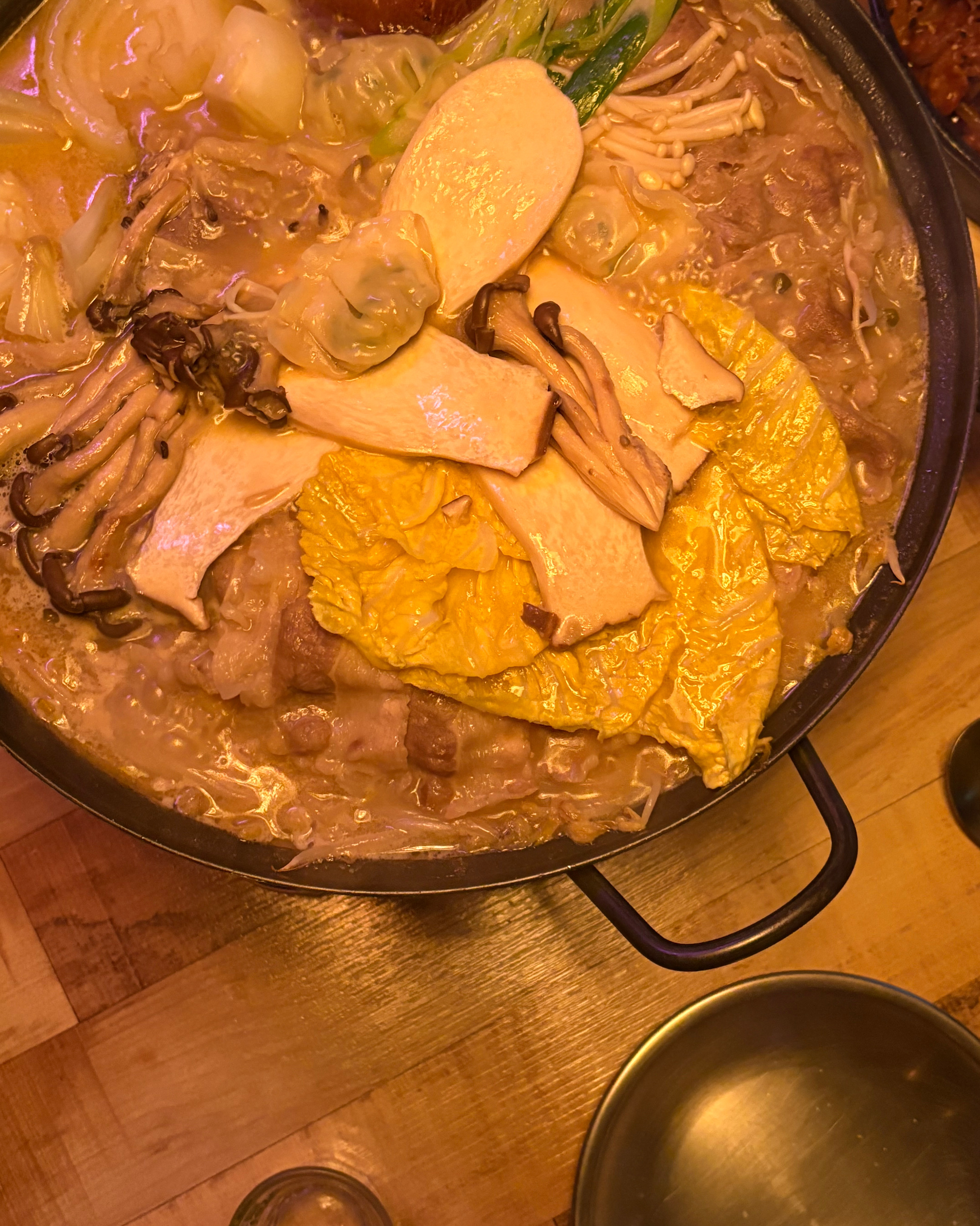 오랜만에 오는데 분위기 너무 좋고 음식도 맛있어서 너무 만족해요 !!! 다음에 또 올게요