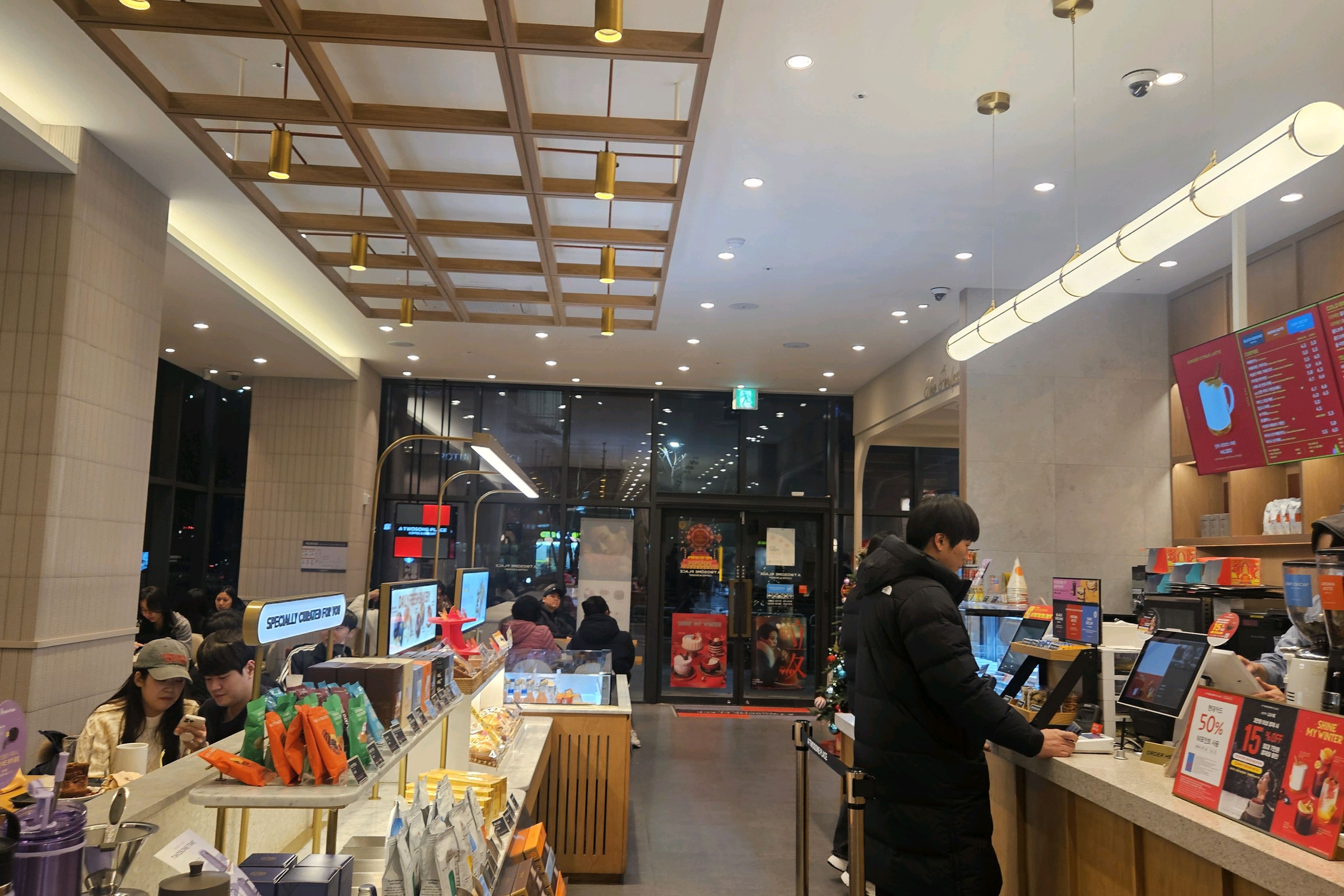 오리역 맛집 투썸플레이스 분당오리역점 내돈내산 방문리뷰