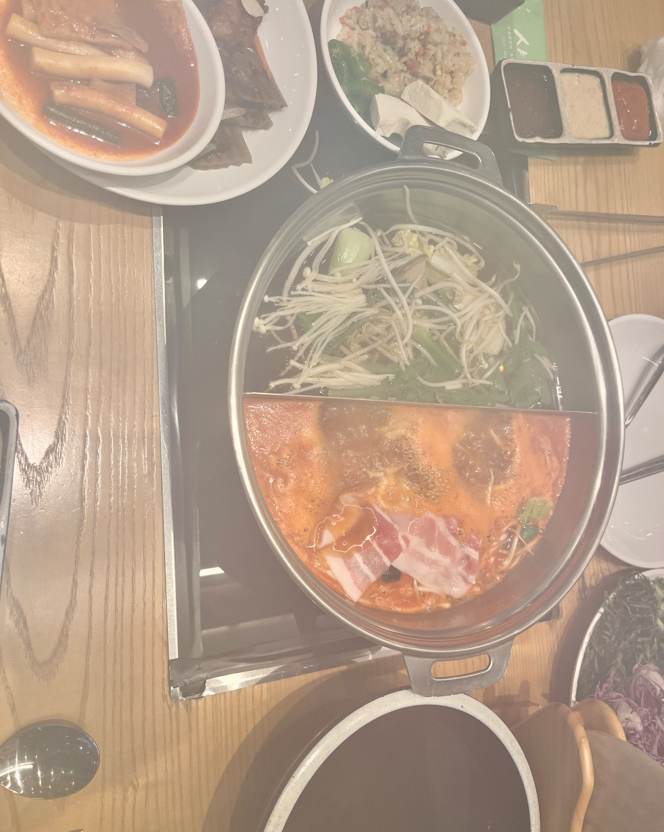 무한리필이라 참 좋앗어요 ㅎ 셀프바가 멀어서 힘드네요 ㅠㅠ - 부산 괴정 맛집 샤브20 부산사하점