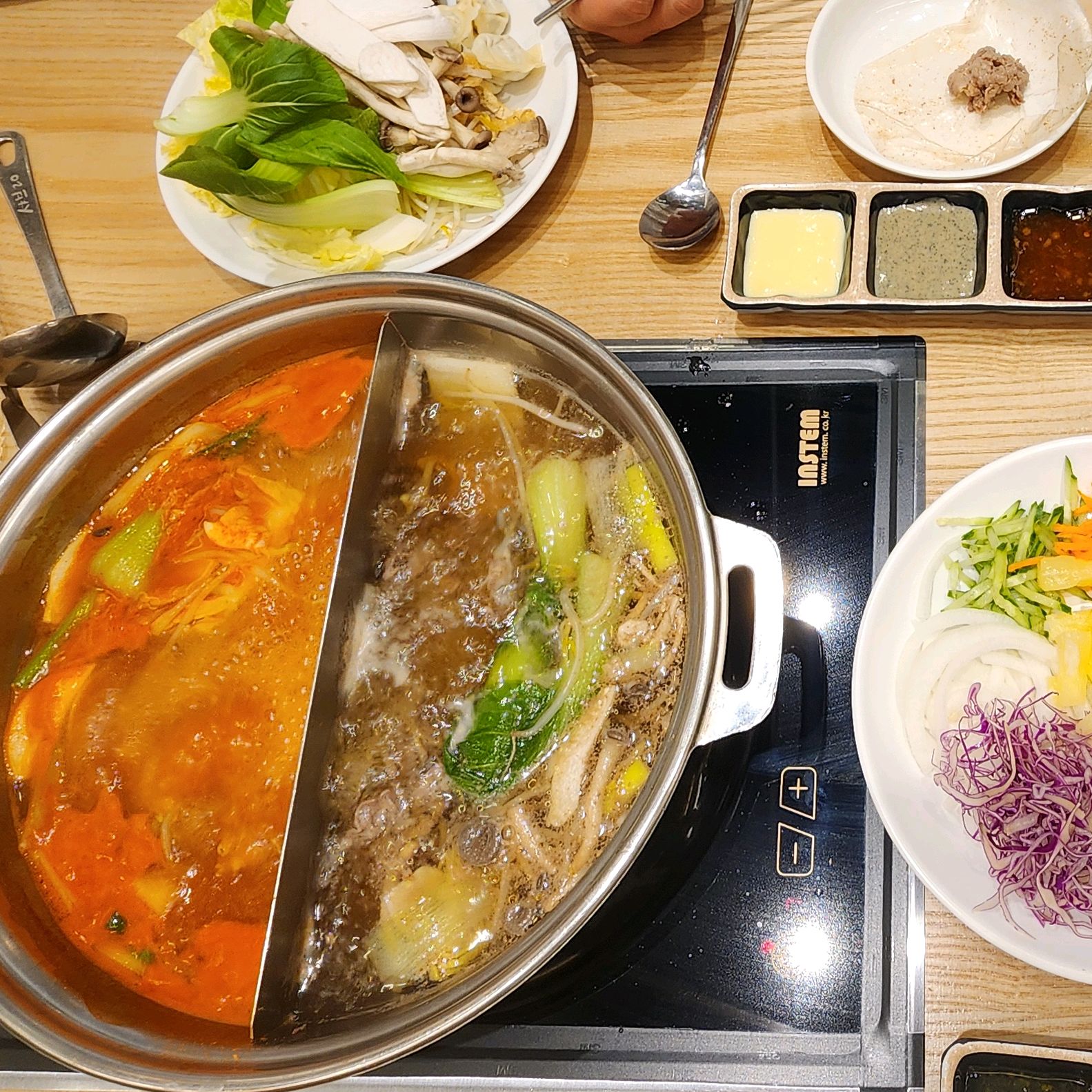 가족모임은 항상 여기서 해요. - 수원 오목천동 맛집 샤브20 수원 권선구점