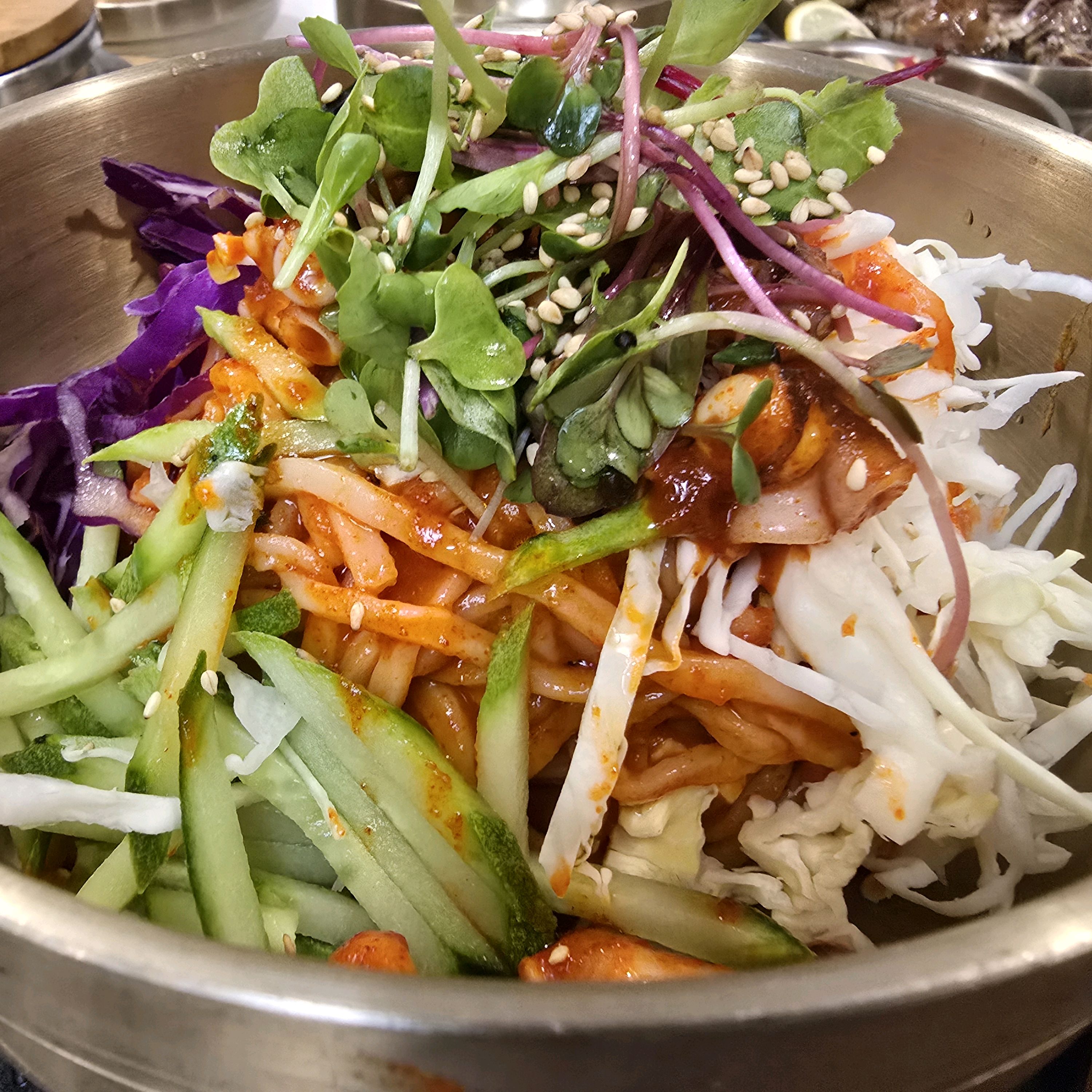 대치동 명동관에서 저녁 회식을 하고 왔습니다. 기대했던 만큼 훌륭한 맛과 서비스로 만족스러