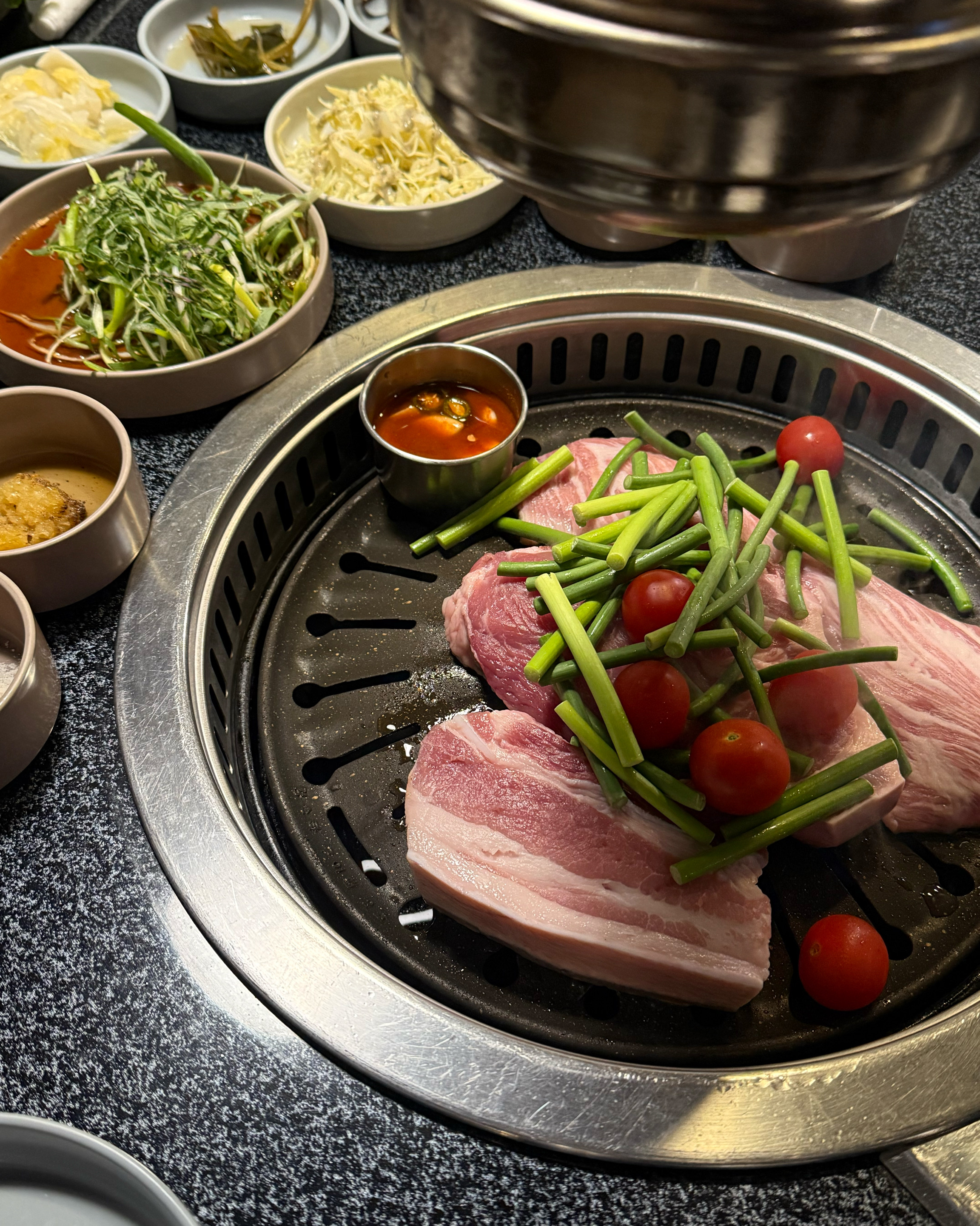 맛있어요~! - 제주 맛집 오직흑돼지 제주공항본점