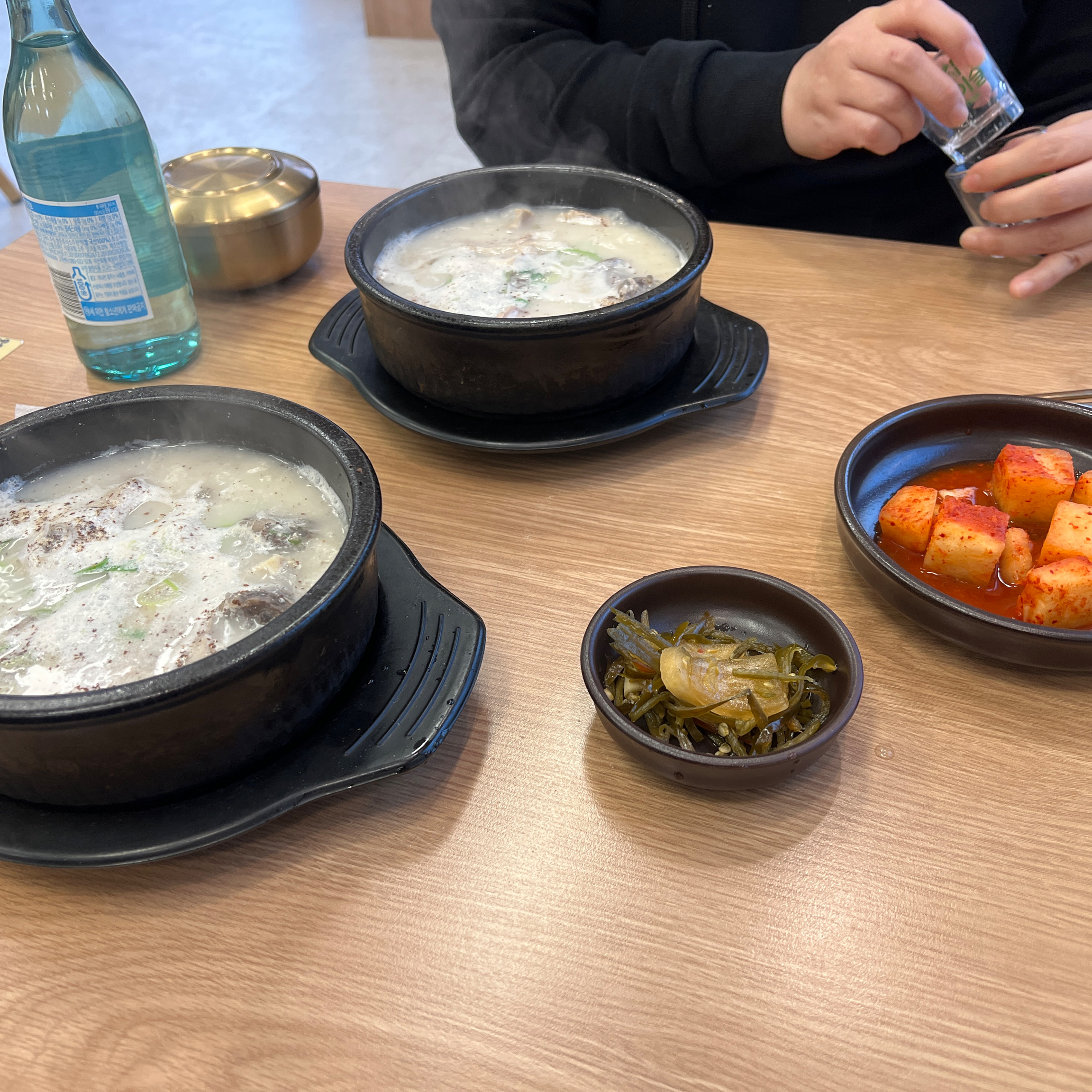 순대국이 잡내가 없고 깔끔합니다 고기도 많고 맛있네요 - 구월동 맛집 연안옥 칼순대국 인천본점