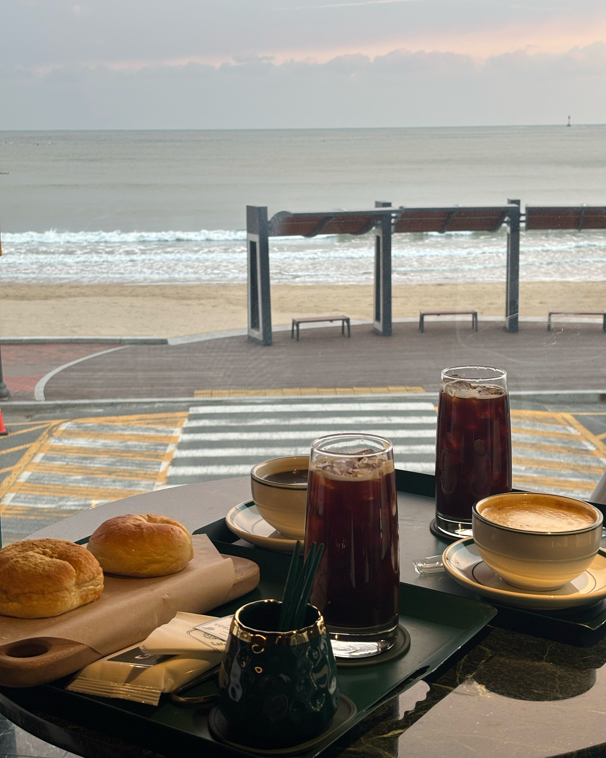 신상 송정 카페 _ 카페리프💚 - 송정 맛집 카페리프 송정해수욕장점