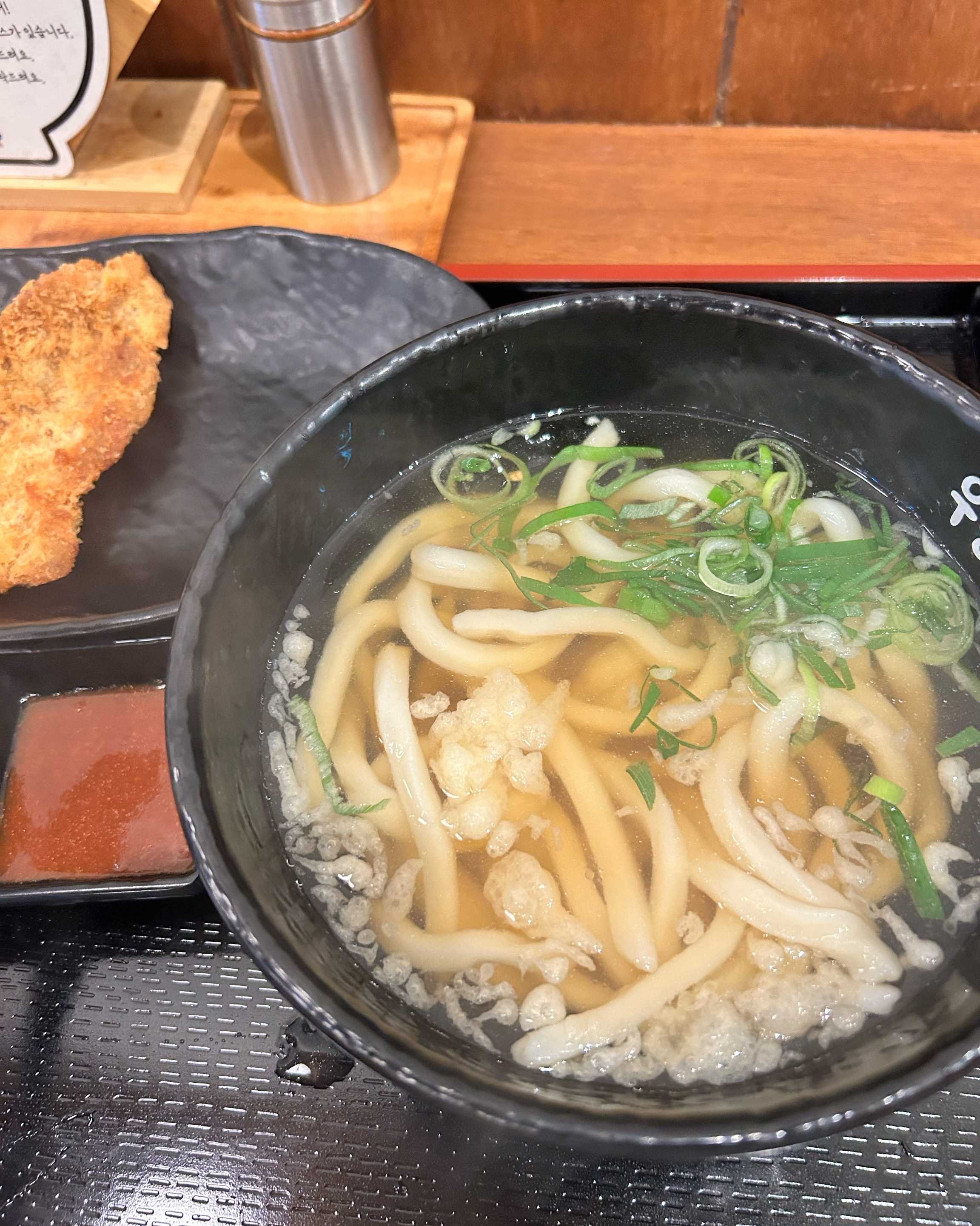 성심당 우동야는 가격도 저렴하고 면발 엄청 탱글해서 좋아요ㅠㅠ 역시 밀가루로 하는 건 다