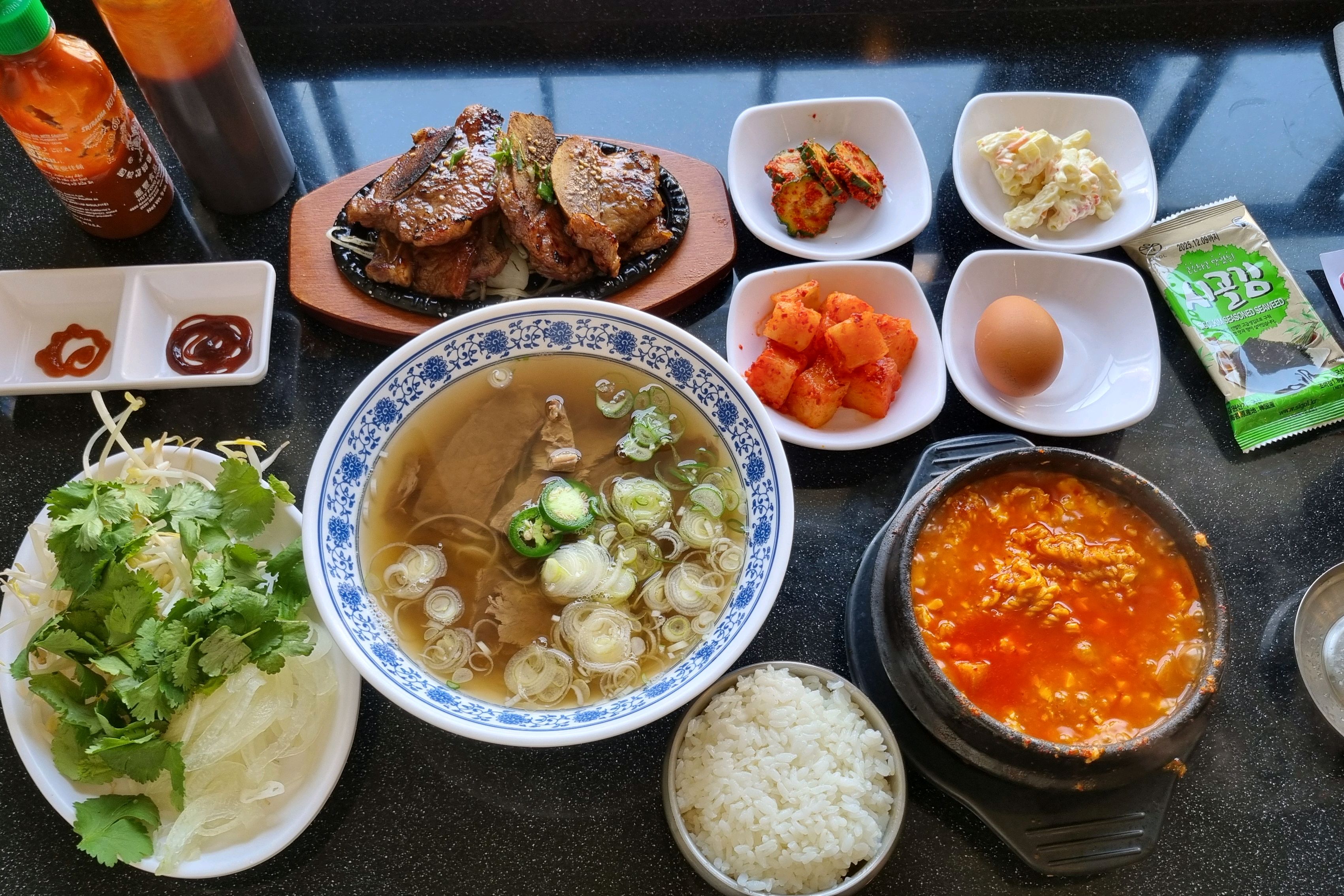[경리단길 맛집 Korea Town Plaza] 직접 가본 로컬 리뷰