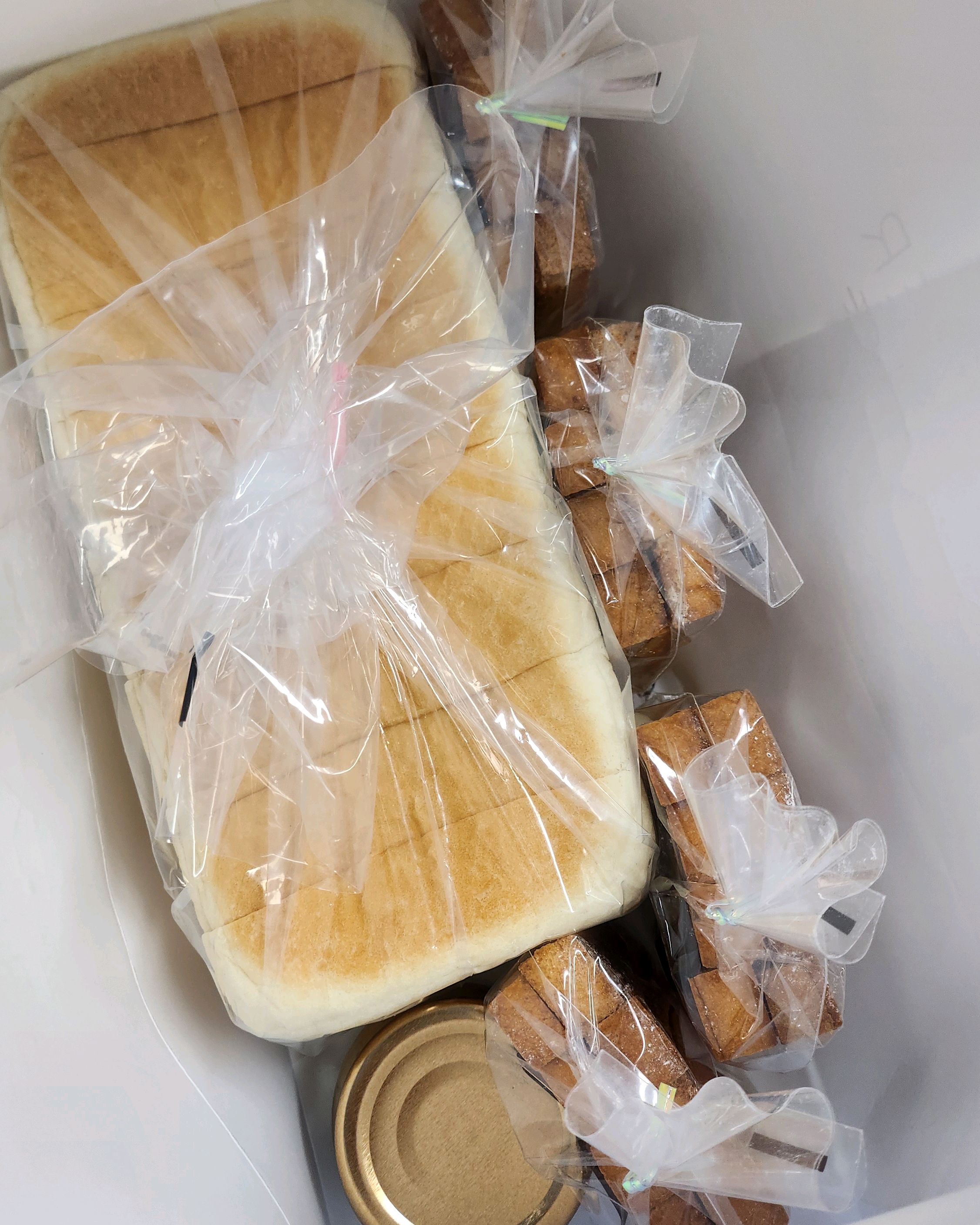 지난번 구매했을때 아들 혼자 러스크가 너무 맛나다며 - 시흥 맛집 화이트리에 시흥 배곧점