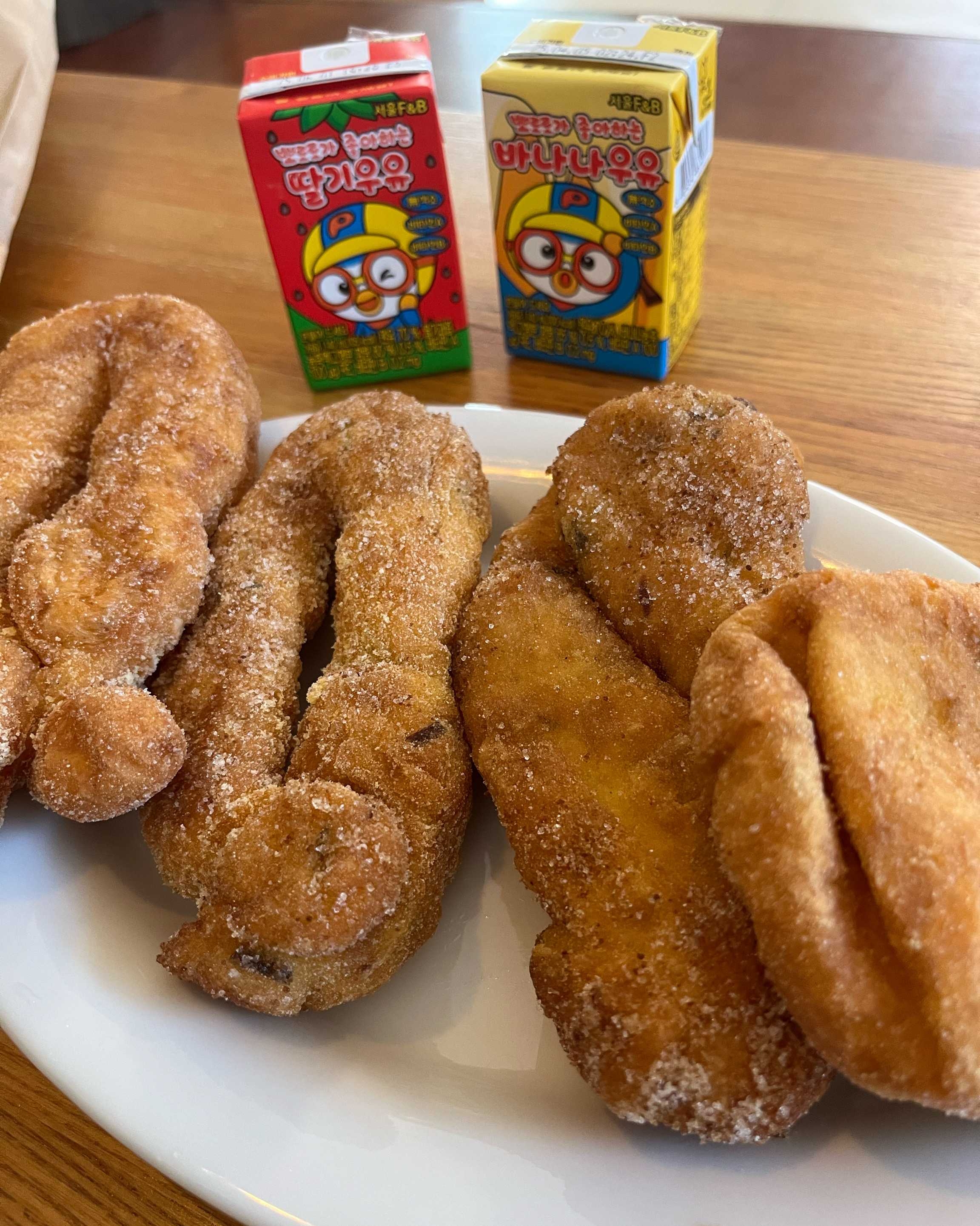남원쪽 맛집에 꽈배기 맛집으로 유명한거 같아서 원래는 전날 갔다가 웨이팅이 길어서 다음날