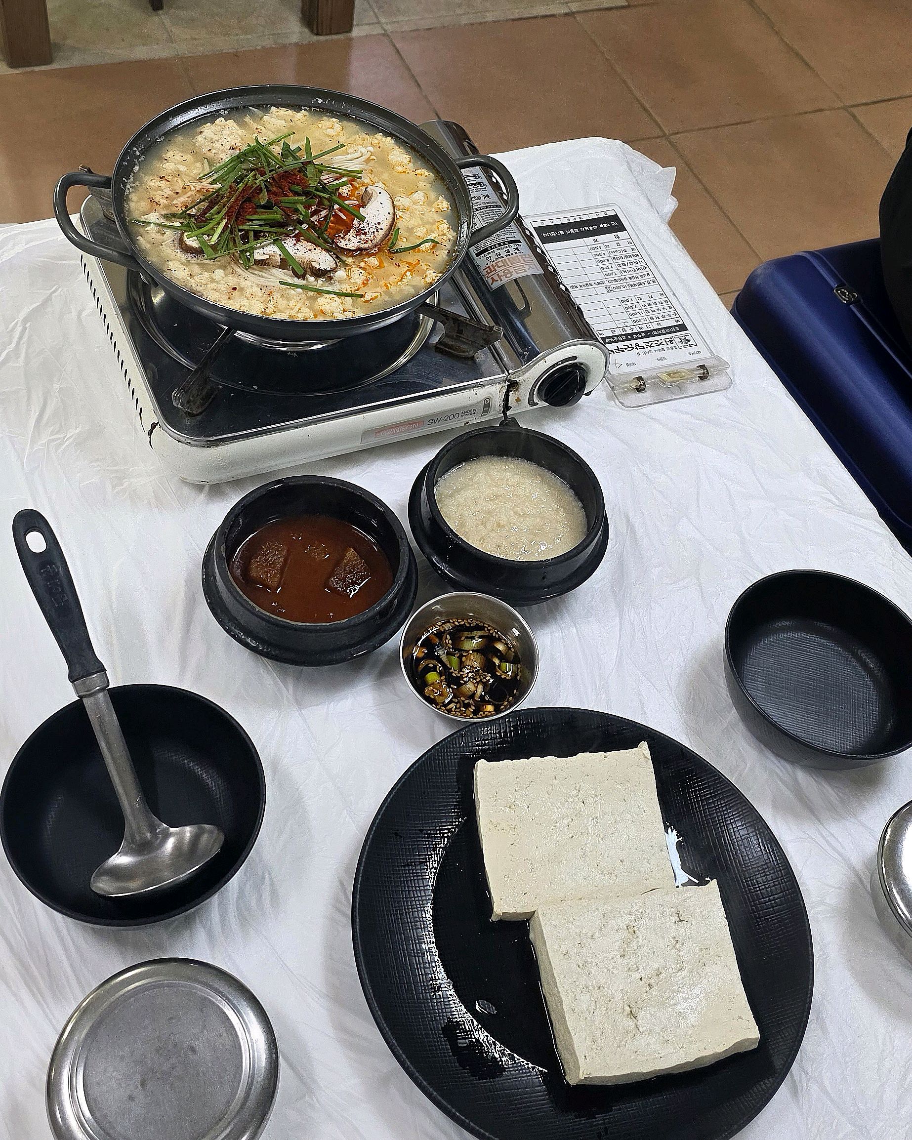 짬뽕순두부가 판을 치는 순두부마을에서 찐두부정식을 먹고싶어 방문! 순두부정식을 먹을까 순두