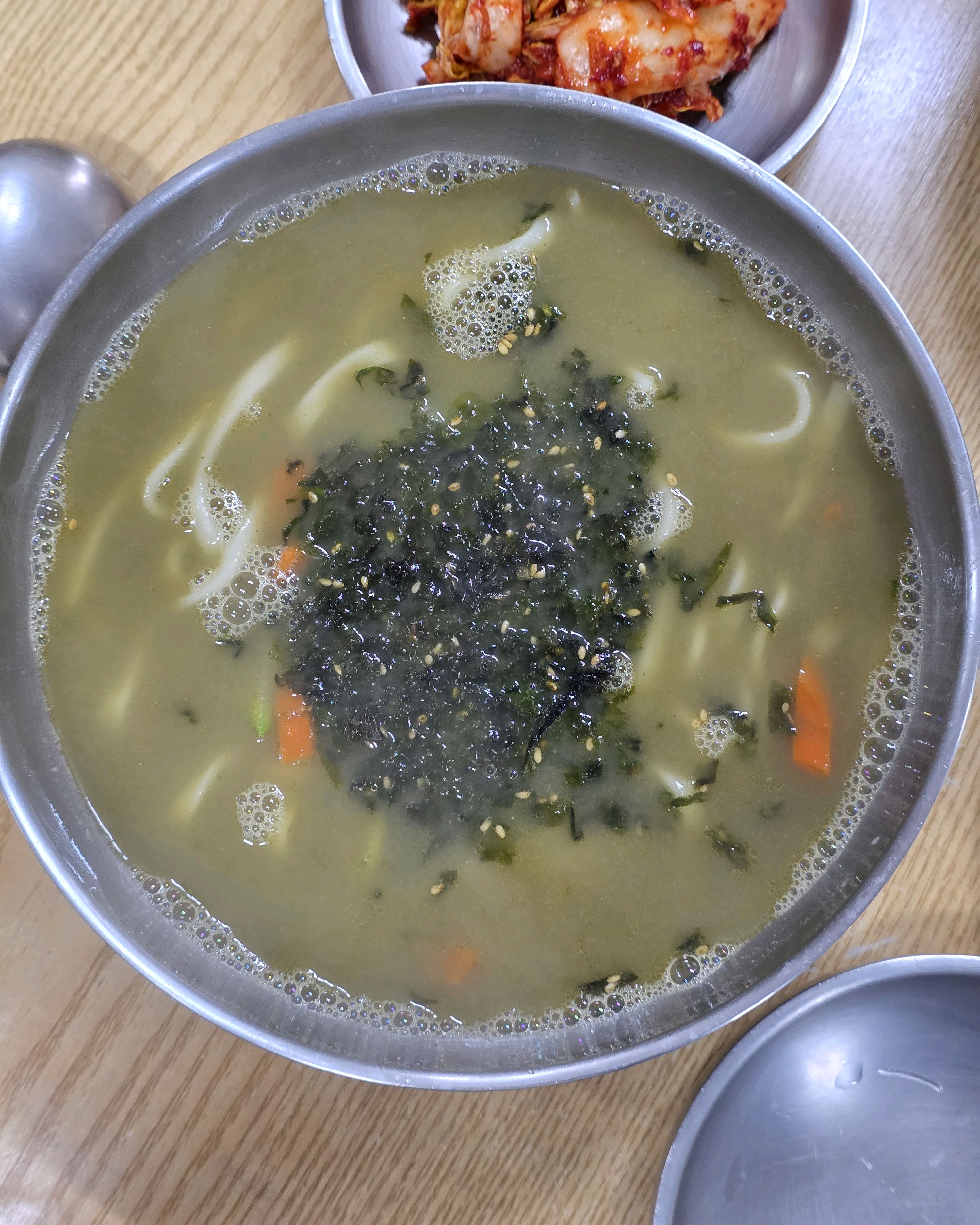 협재칼국수 감성 가득한 현지 맛집 - 제주 맛집 협재칼국수