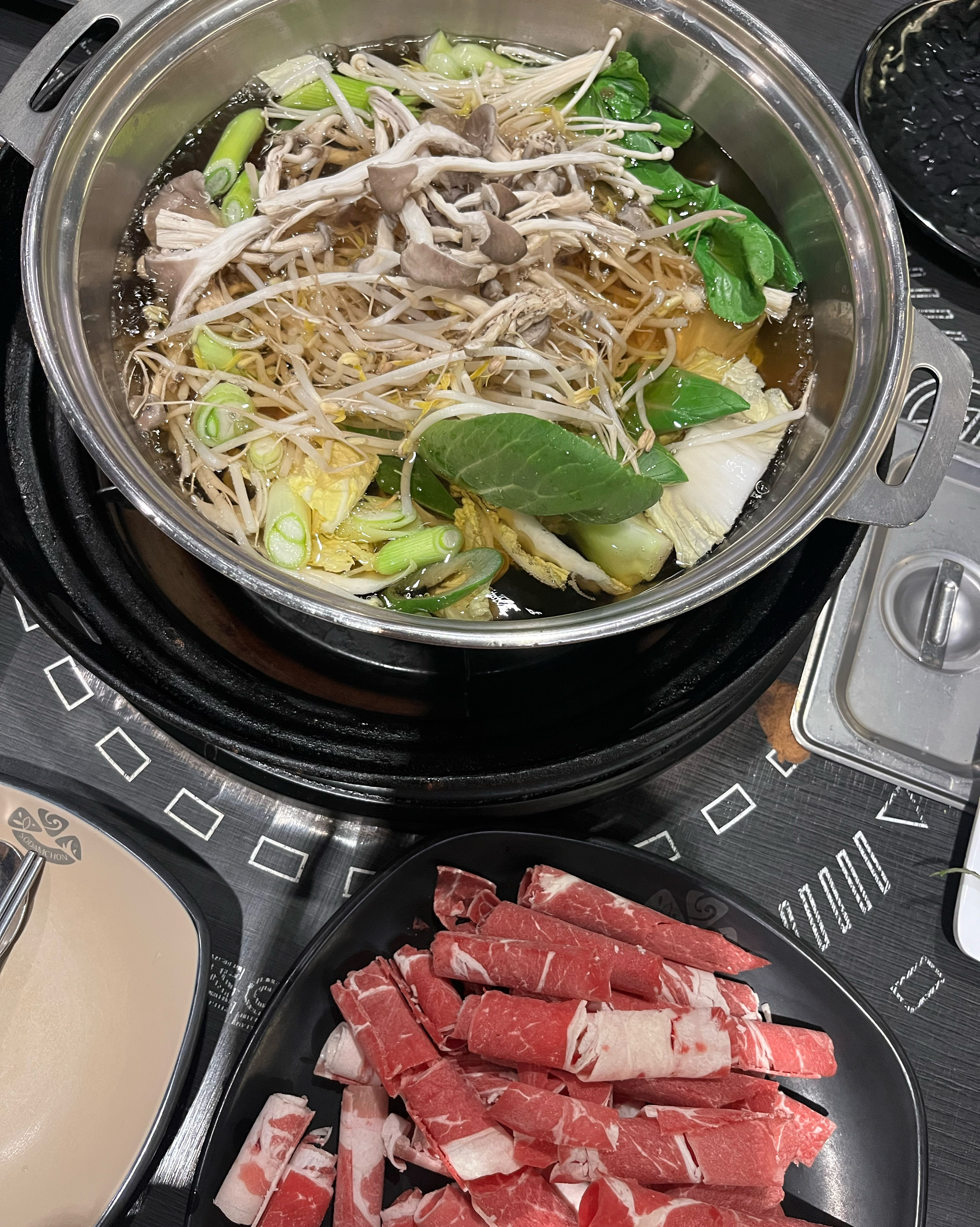 처음 방문해본 지점인데 깨끗하고 좋더라구요ㅎㅎ 재방문 의사 있어요! - 소하동 맛집 소담촌 광명소하점