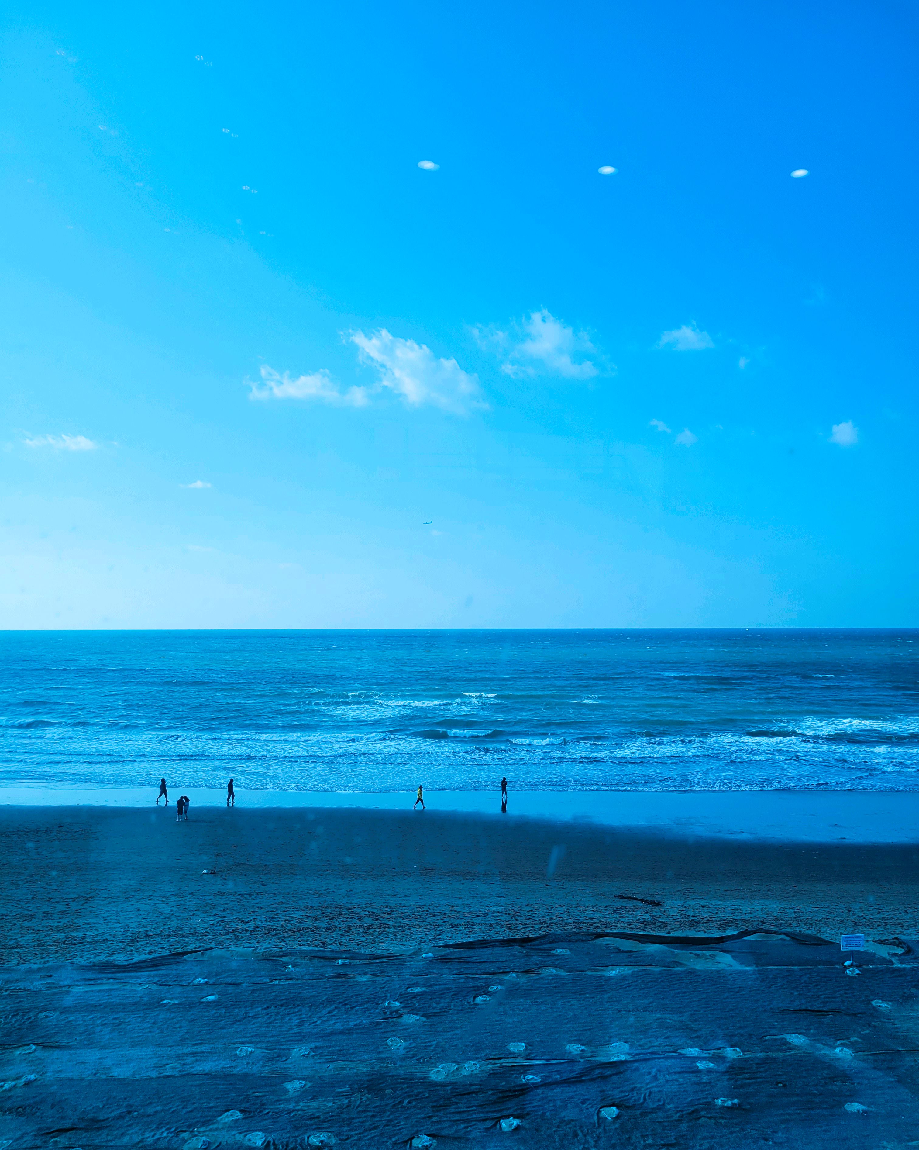 제주 올 때 마다 방문하는 카페예요. 삼양검은모래해변 바로 앞에 위치해서 뷰가 정말 좋아요