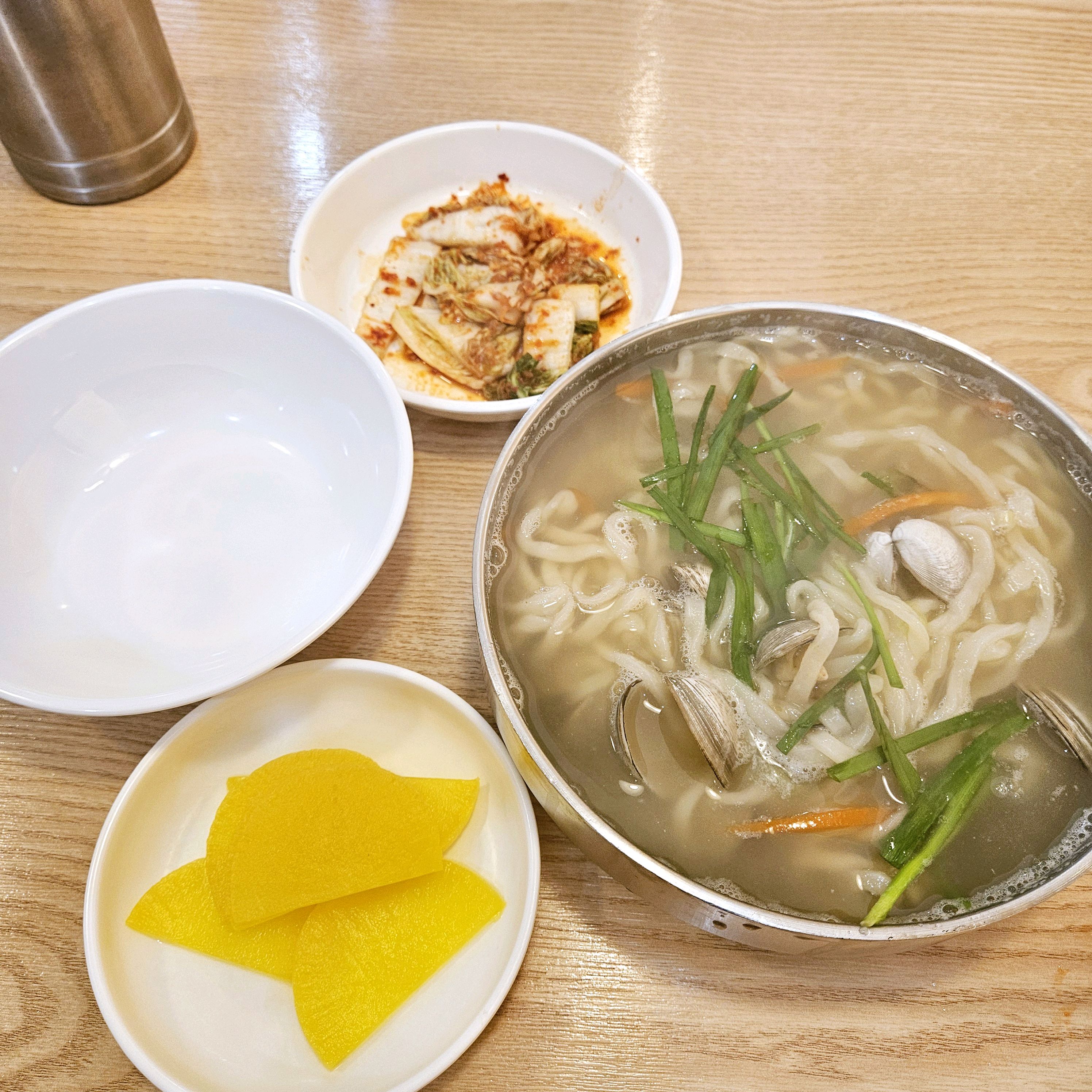 시원하게 맛있게 잘먹었습니다 - 대전 맛집 온천칼국수