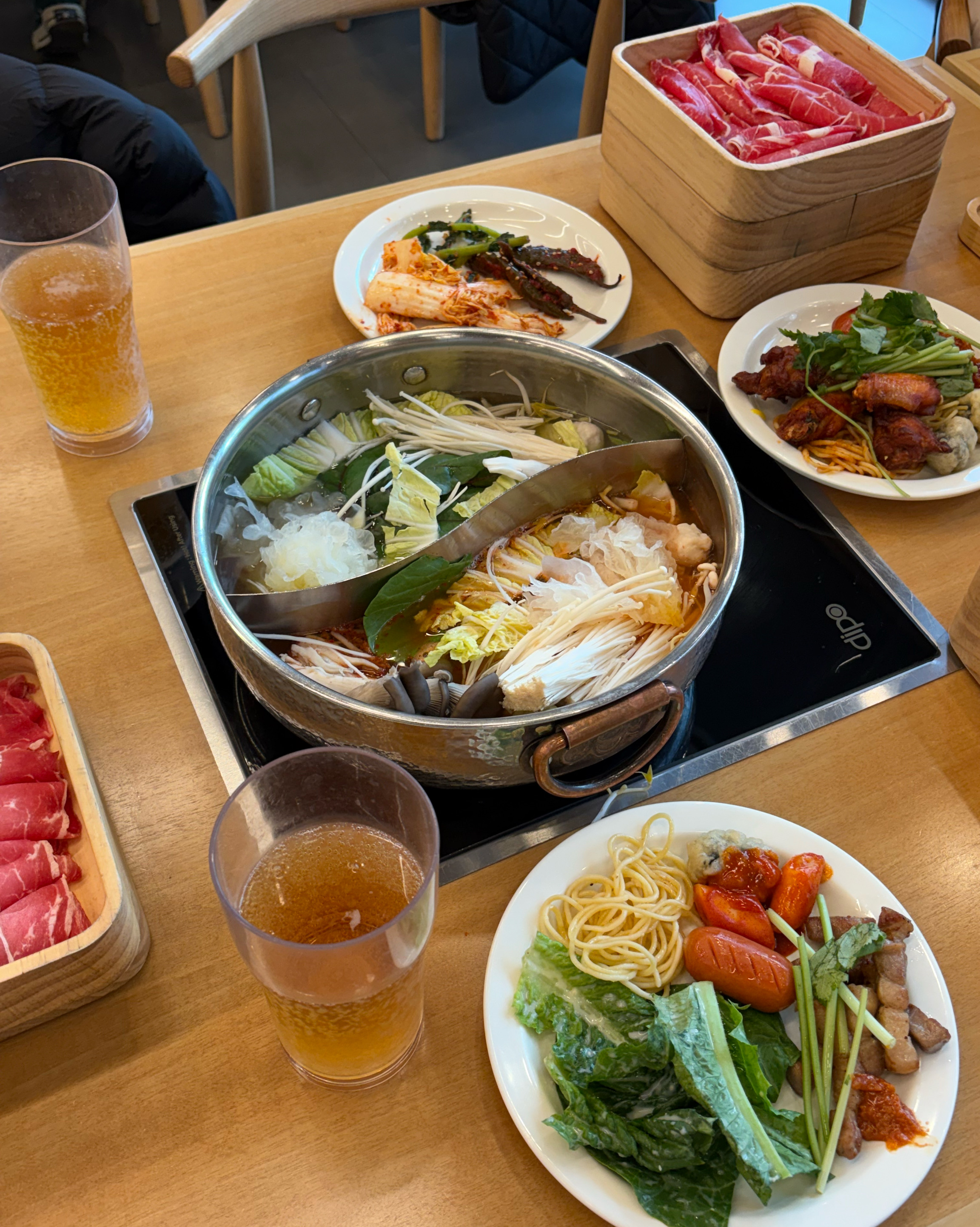 오픈런해서 먹었어요 ㅎㅎㅎㅎ 여기는 샤브샤브도 맛있지만 숨겨진 떡볶이 맛집 ..😊 - 당산 맛집 샤브올데이 당산점