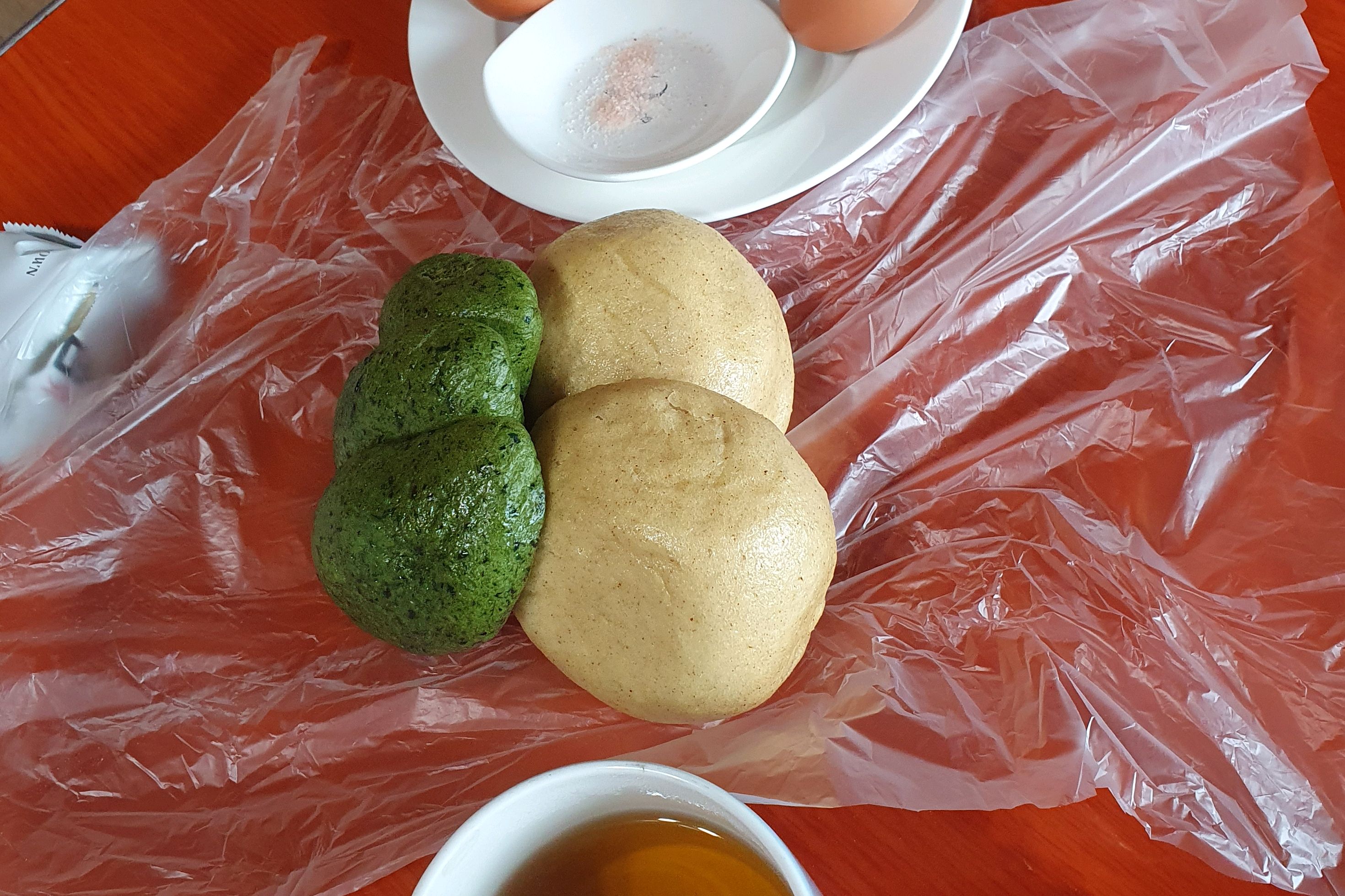 숙소 근처라 아침으로 간단하게 사다가 먹었어요 - 제주 맛집 신촌덕인당