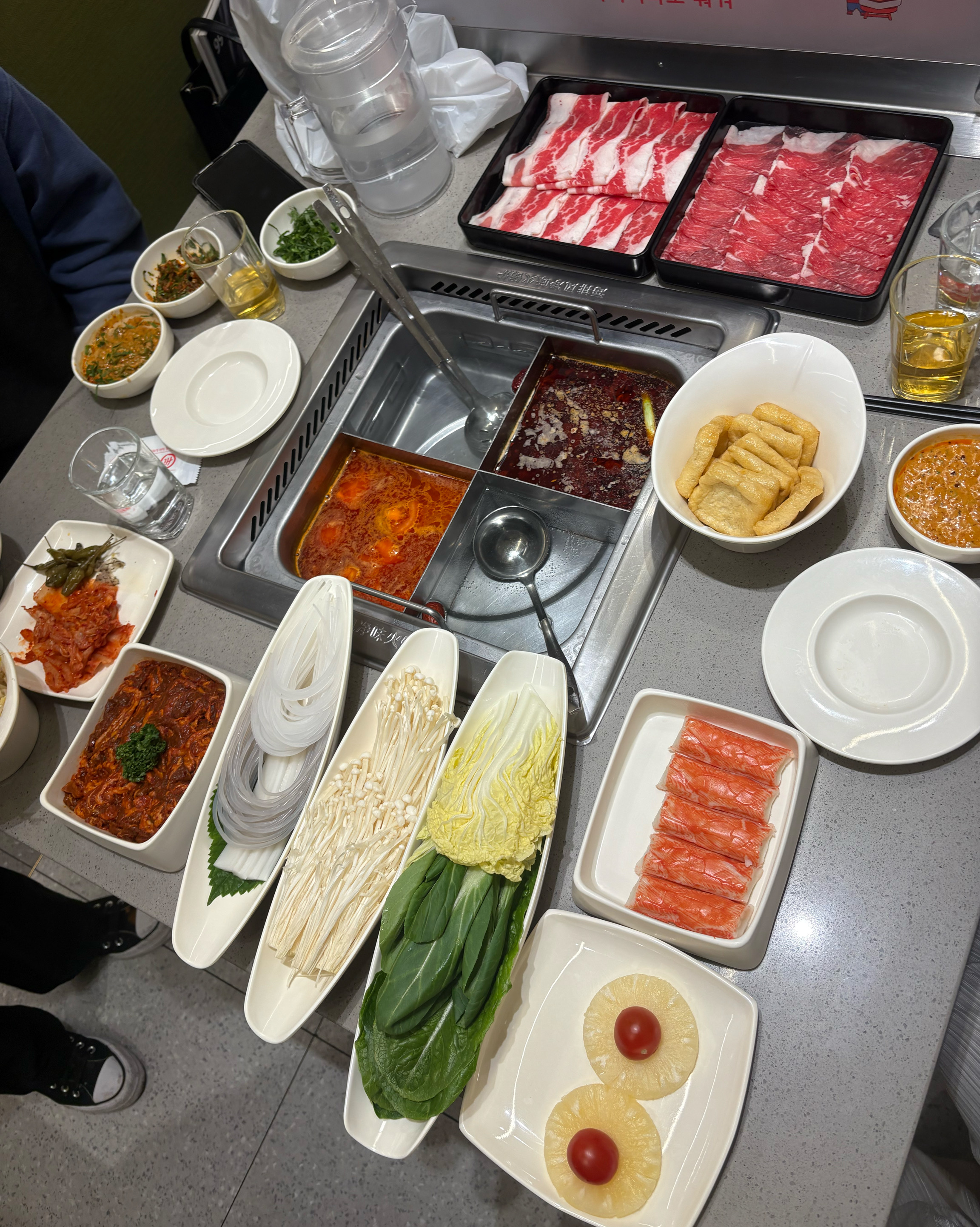 저에게 소원이 한가지 있다면,, 하이디라오를 매일 먹는 것,,, - 홍대 맛집 하이디라오 홍대점