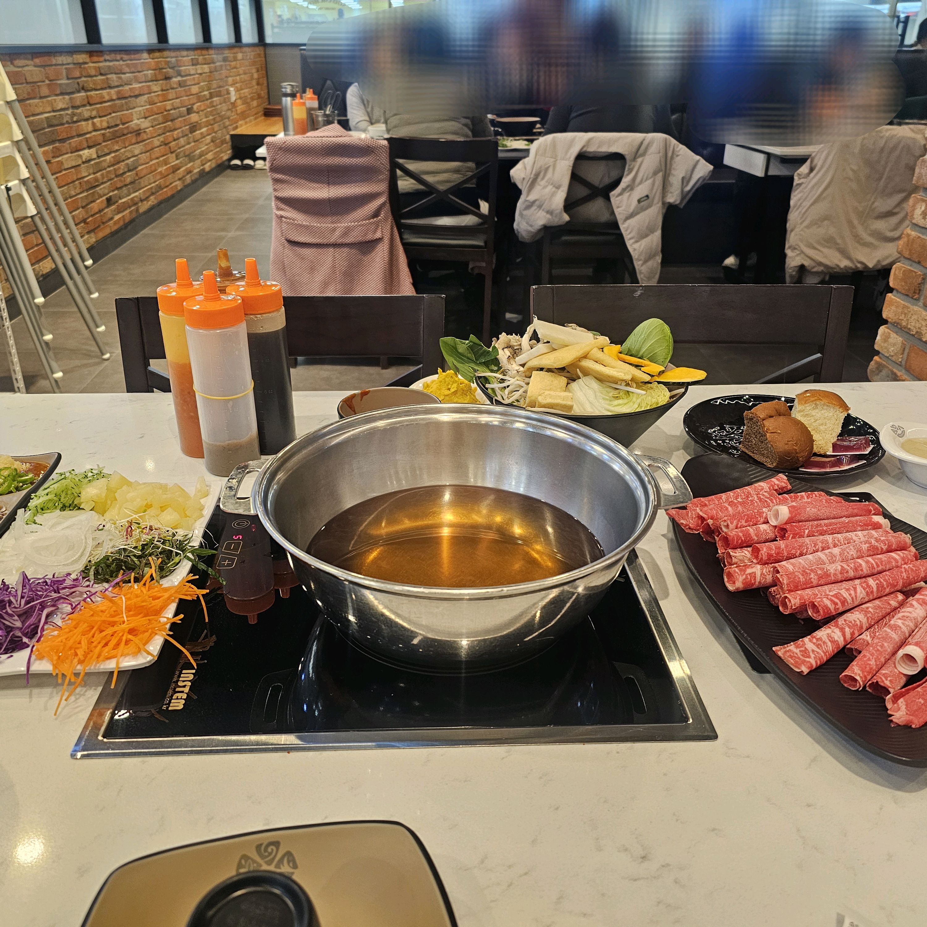 늘 음식이 신선하고맛있는샤브샤브집이에요 저녁시간에방문해도꽉꽉채워져있고 늘 맛있어서좋아해요 - 권선동 맛집 소담촌 롯데마트 수원권선점