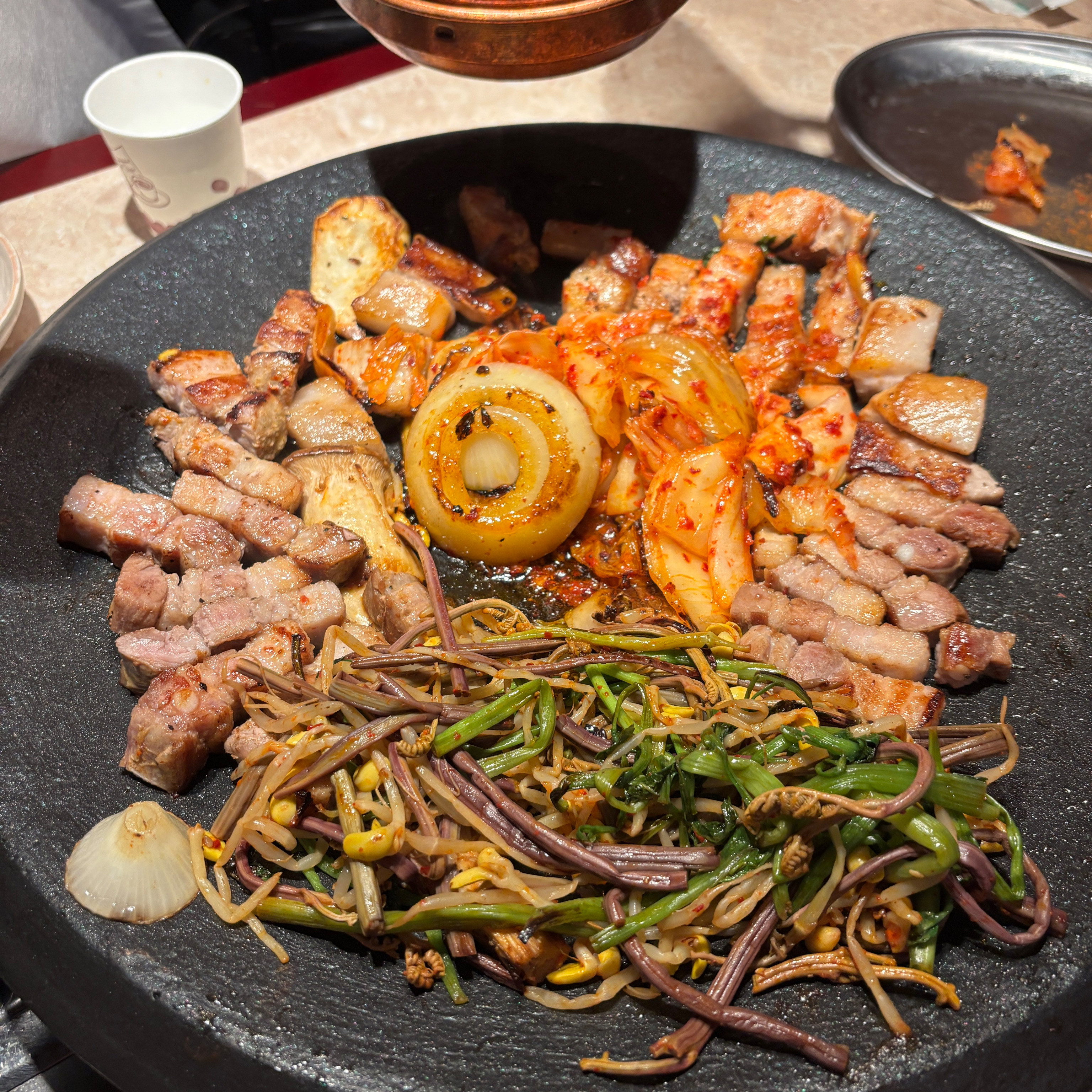 항상 로데오에서 냄새 맡으면서 맛있겠다.. 하다가 - 구월동 맛집 오복솥뚜껑