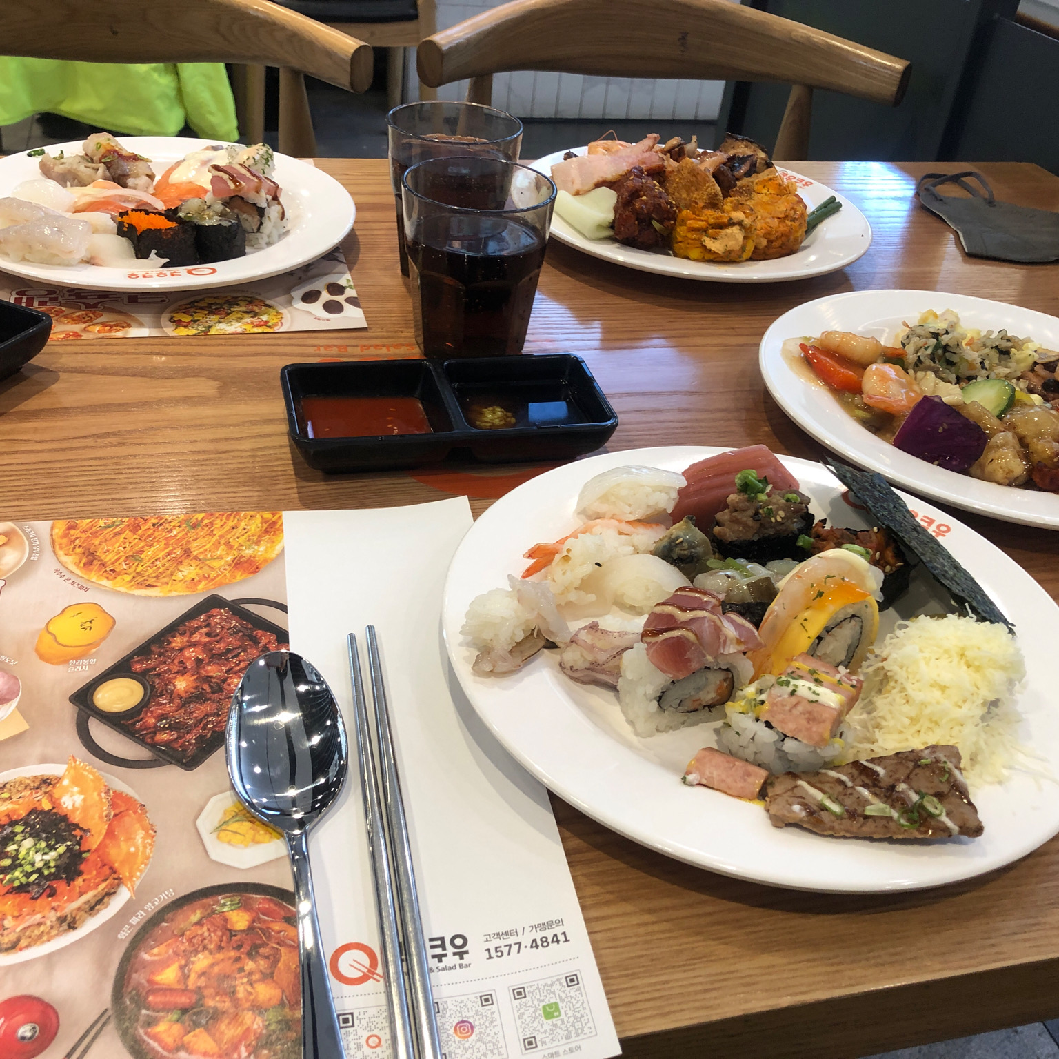 오랜만에 평일 점심 먹으로 가본거 같아요 - 대구 서구 맛집 쿠우쿠우 대구서구점