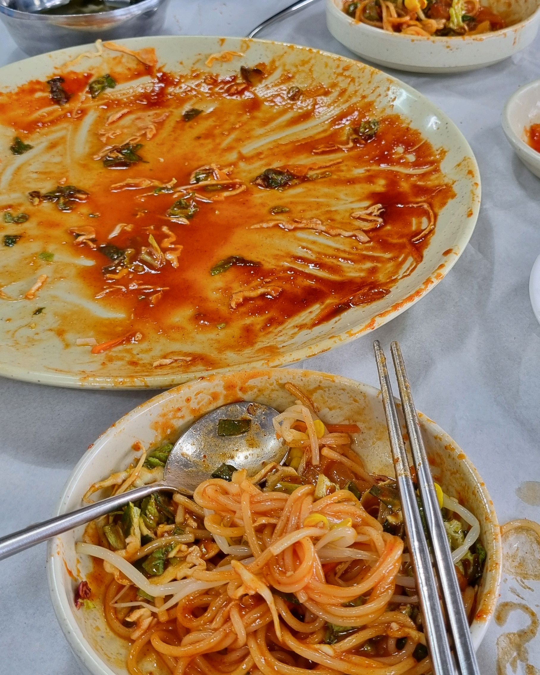 맛있게 먹느라 정신없어 사진도 뒤늦게 찍었네요. - 제주 맛집 해녀촌