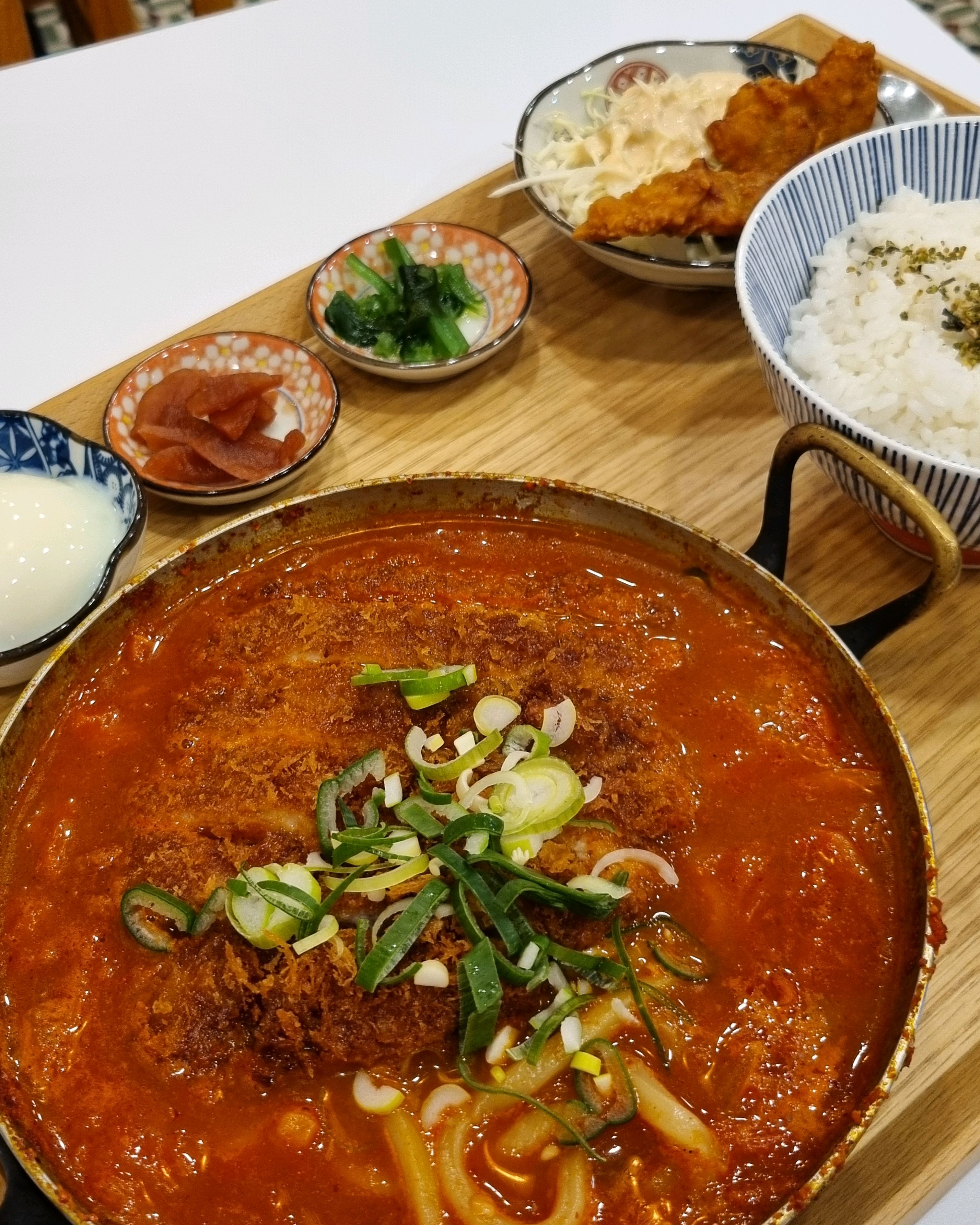 김치카츠나베 먹고 싶을 때 마다 오는데 - 불당동 맛집 동경규동 천안신불당씨지브이점