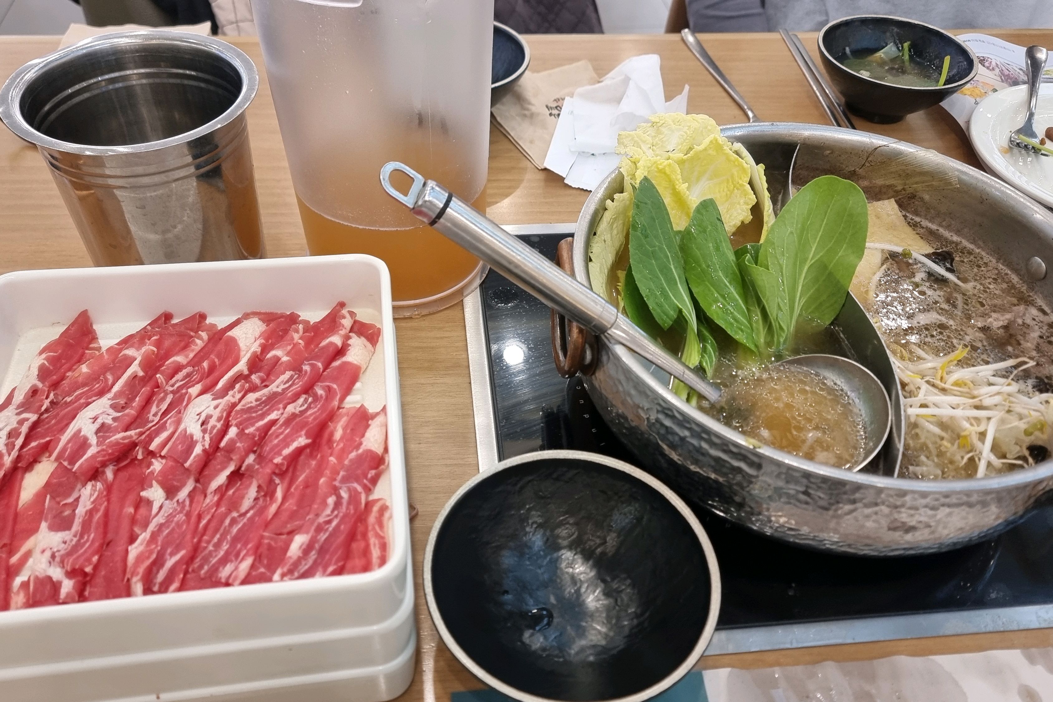 국물 맛도 깔끔하고 무한으로 고기도 먹고 좋았어요 부담없이 먹을 수 있어서 좋았어요 - 인천 구월동 맛집 샤브올데이 구월점