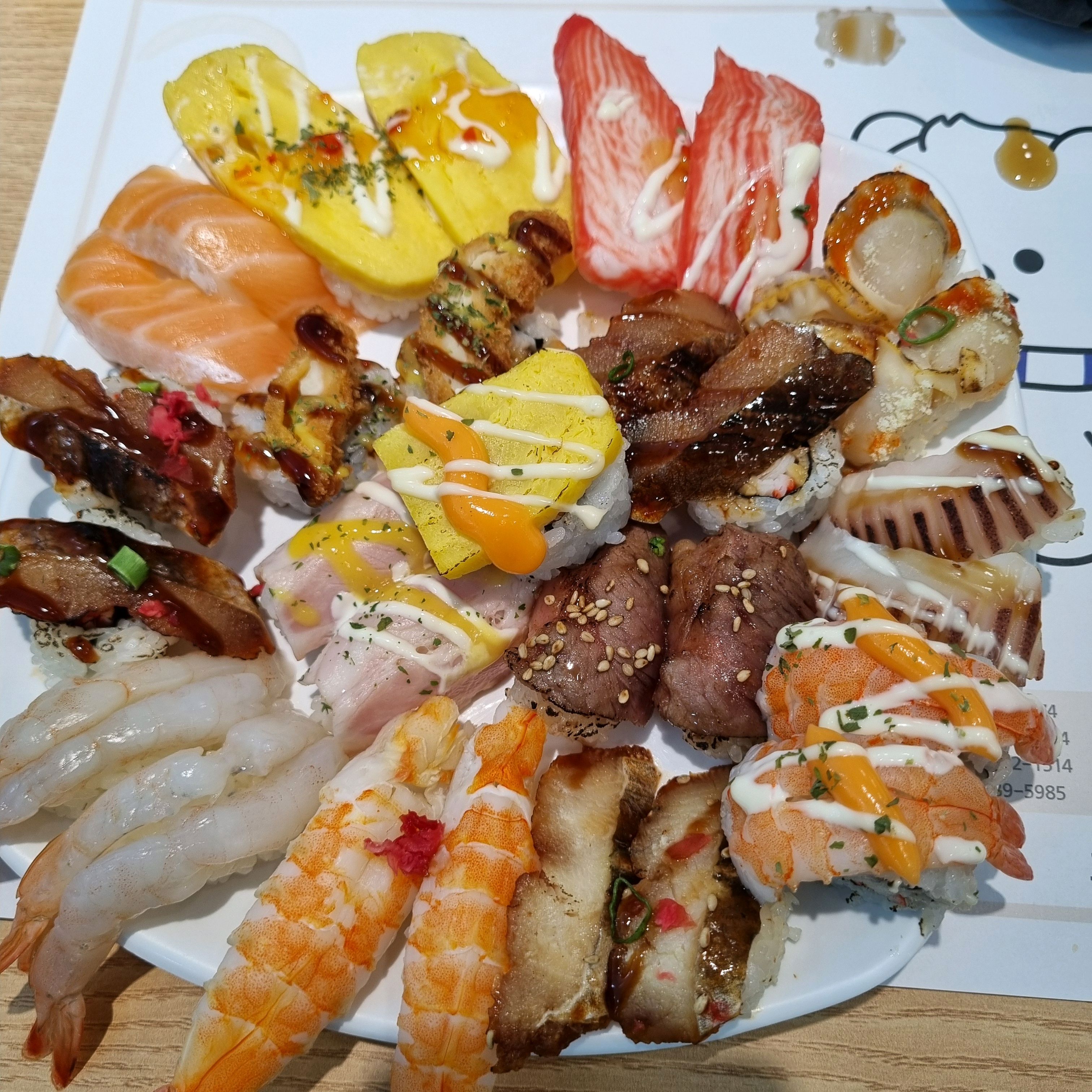 가족들과 생일겸 부페와서 초밥 많이 왔어요 넘 맛있네요 - 용인 동백 맛집 다이닝원 동백직영점