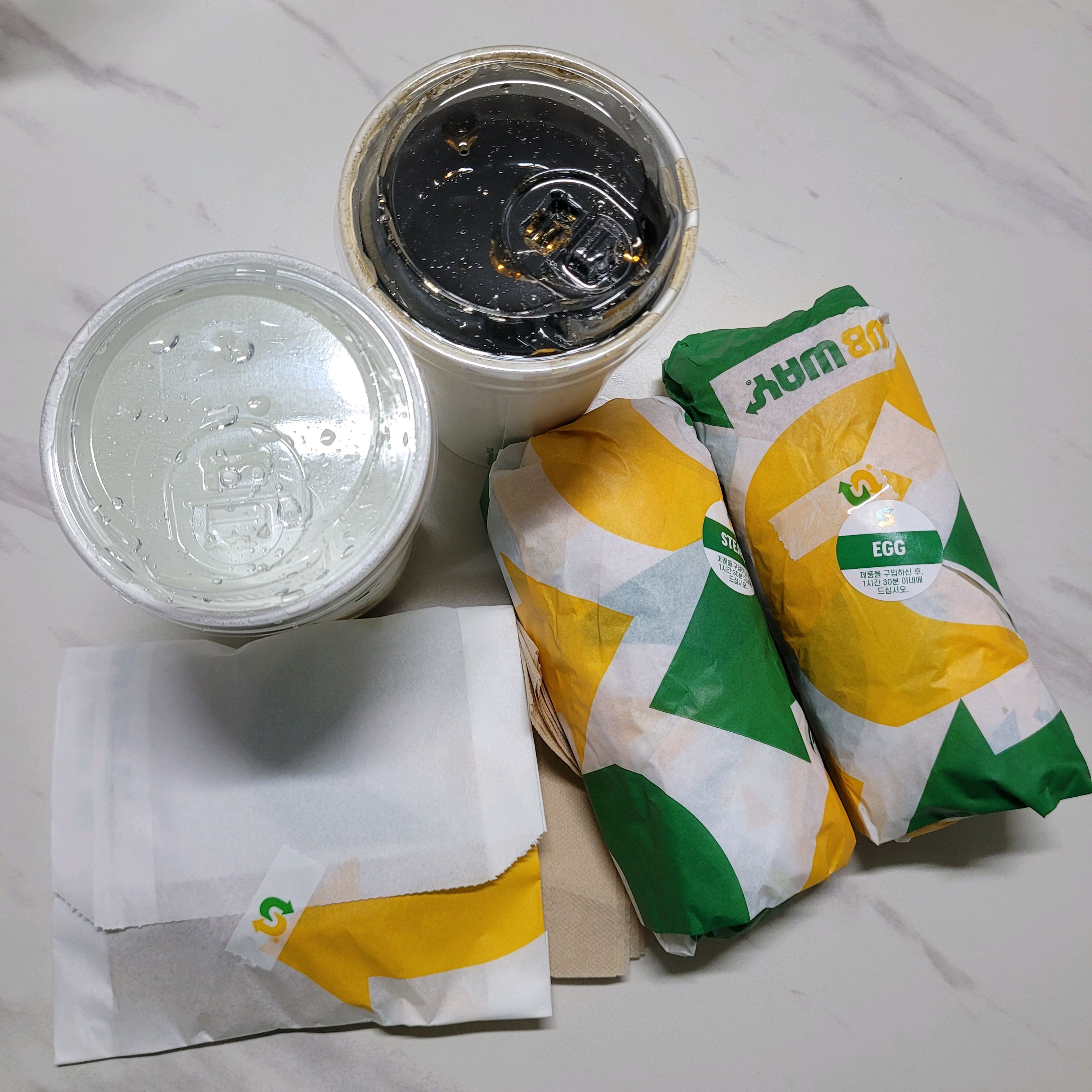 에그마요세트랑 스테이크 치즈 세트 시켰어요. - 천호동 맛집 써브웨이 명일역점