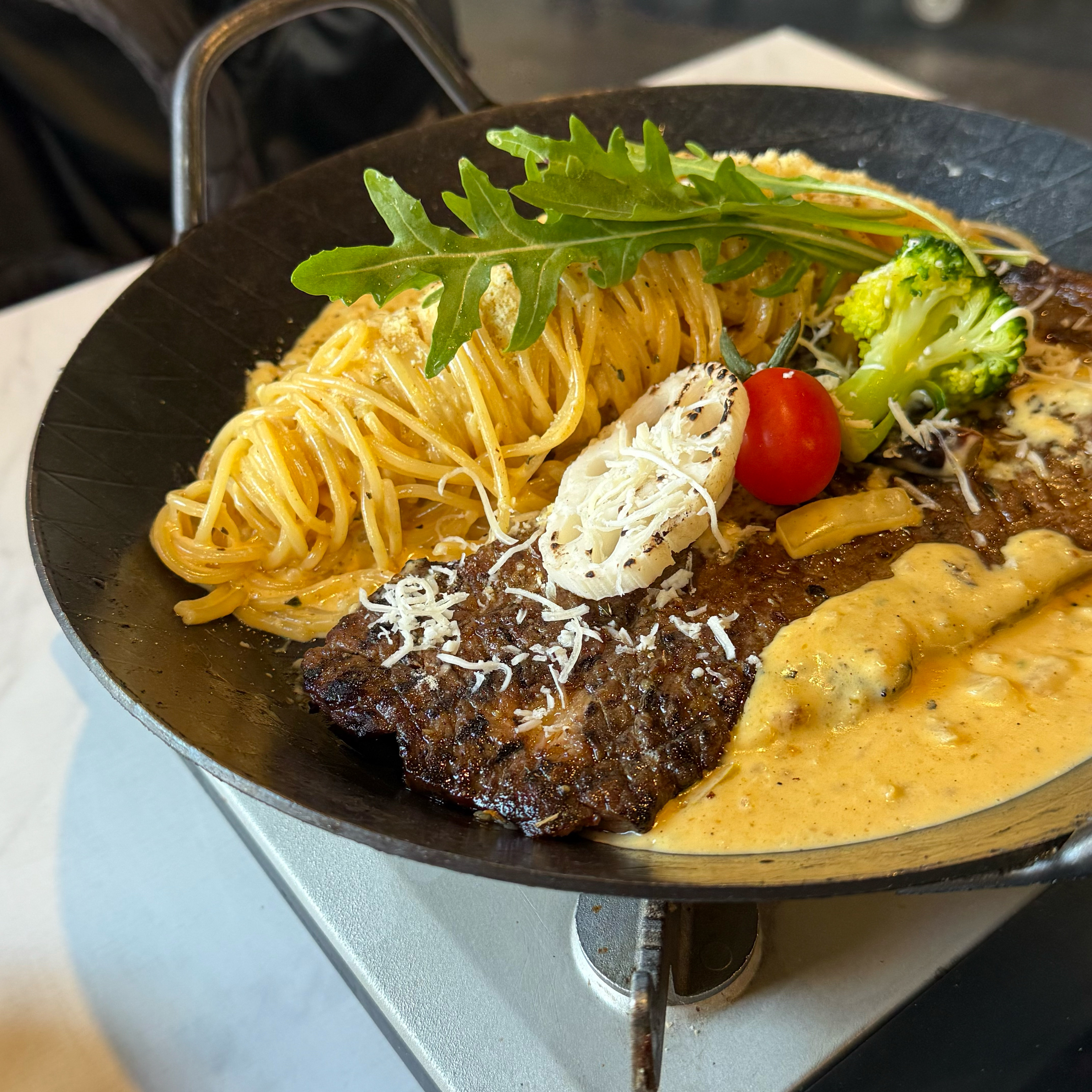 망원 놀러왔다가 맛집이라고해서 방문했어요! - 망원동 맛집 따식 갈비파스타 망원
