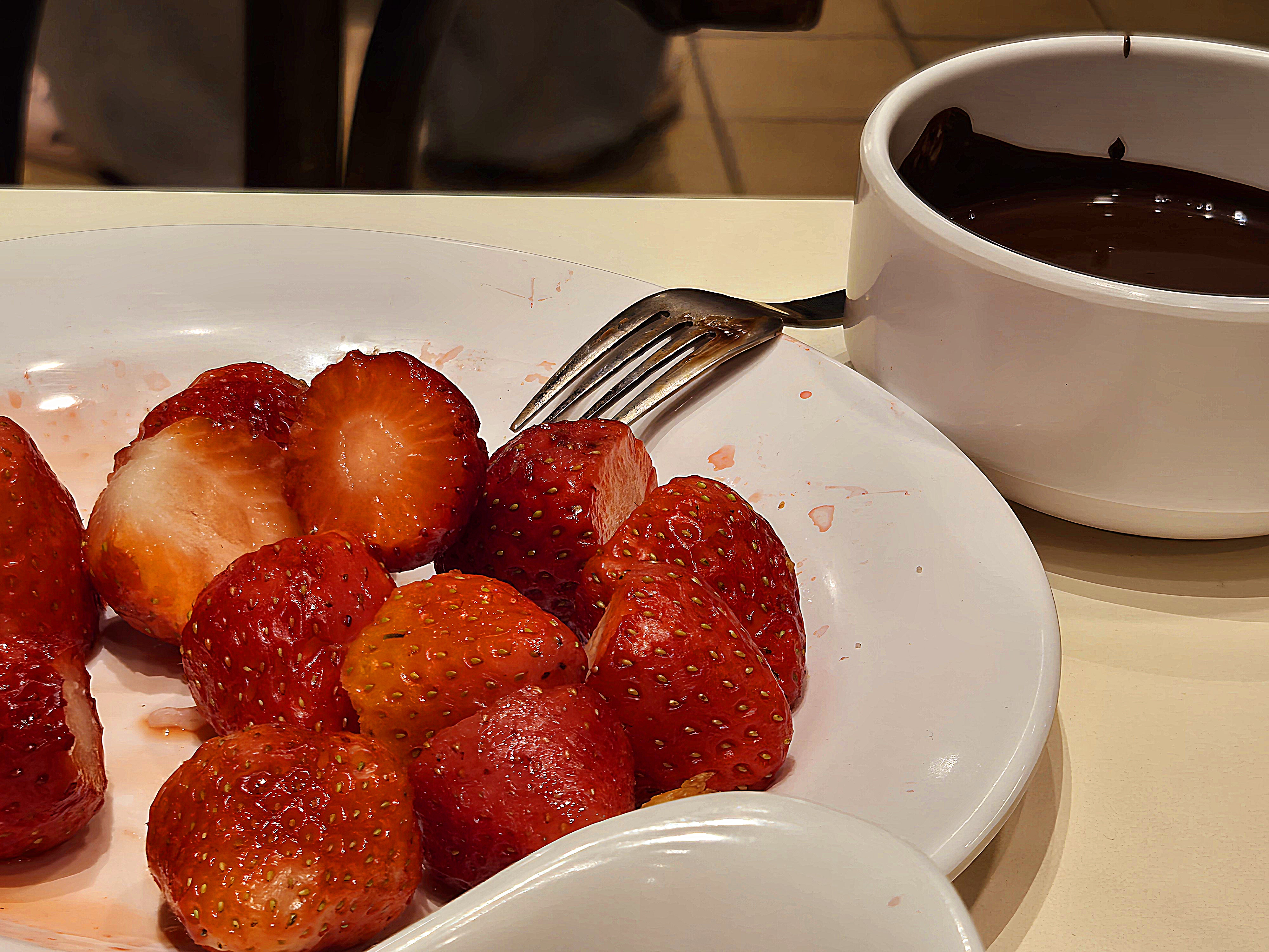 직원분들이 참 친절합니다. 편안한 분위기~ - 청라 맛집 애슐리퀸즈 홈플러스 인천청라점