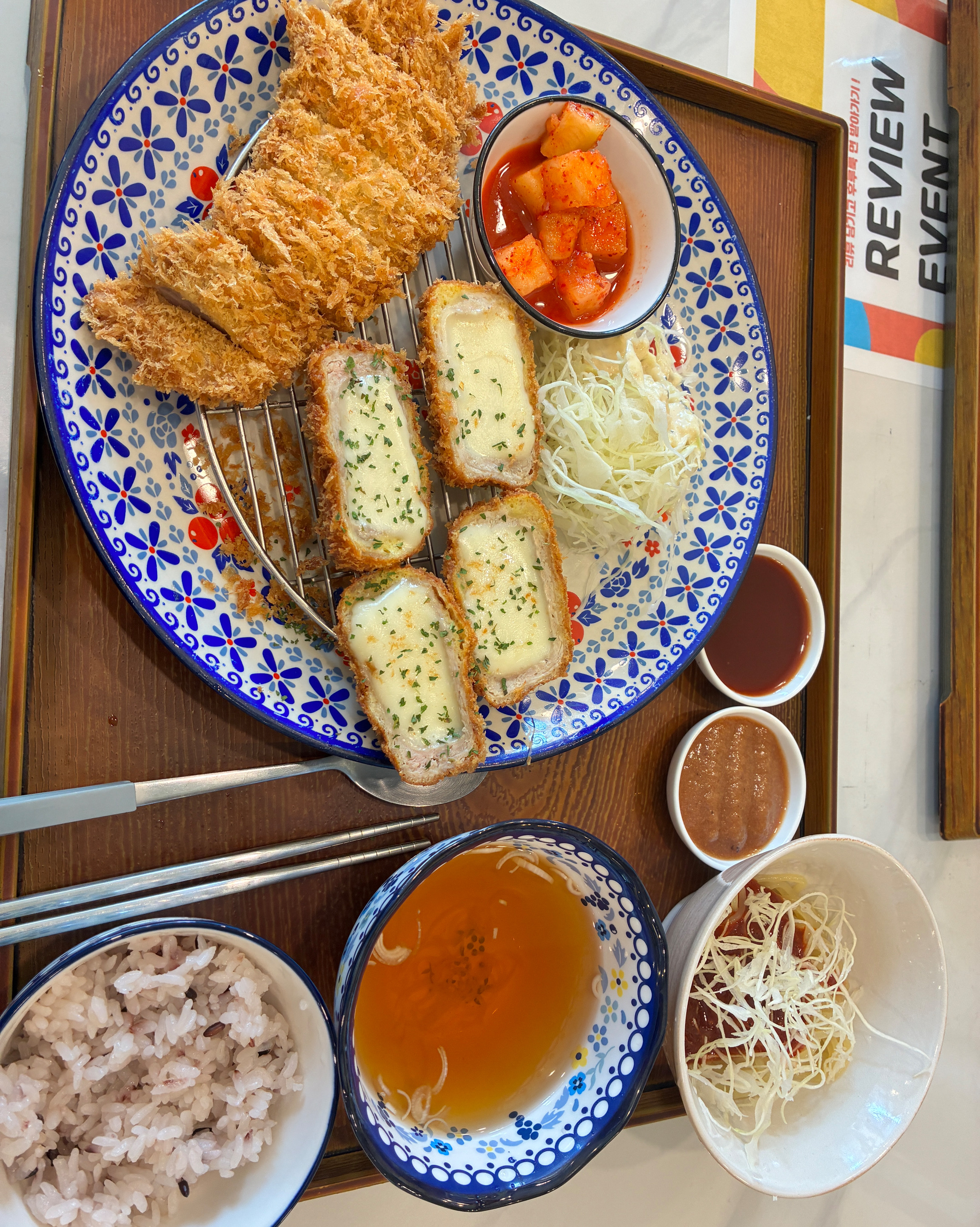 우연히 들리게 된 돈까스집입니다 돈까스 진짜 너무 맛있어요 양도 많고 다음에 또 방문하고싶