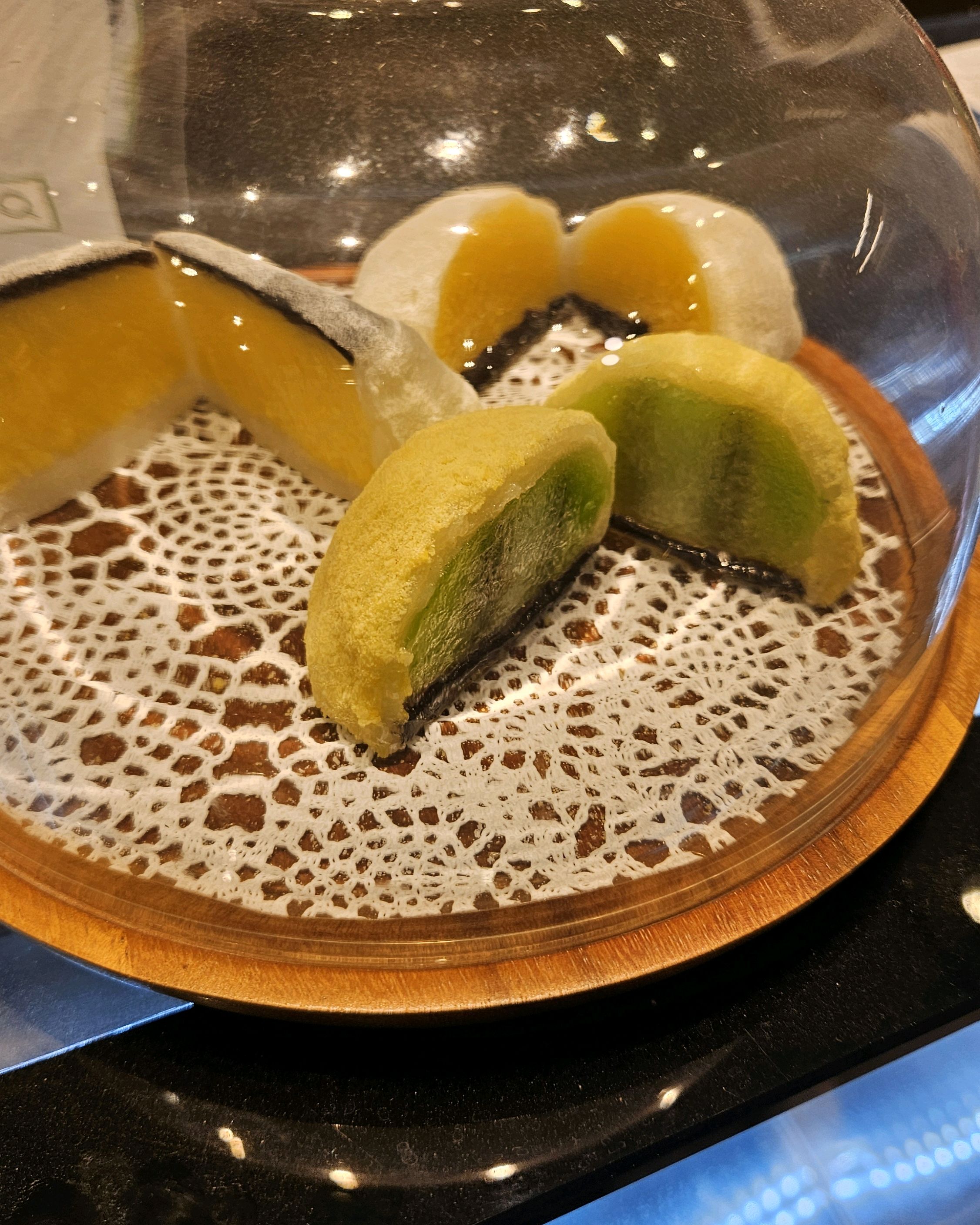 불당동 놀러왔다가 과일모찌 맛집 있다고 해서 방문했어요! 신선하고 완전 맛있어 보여요 가격