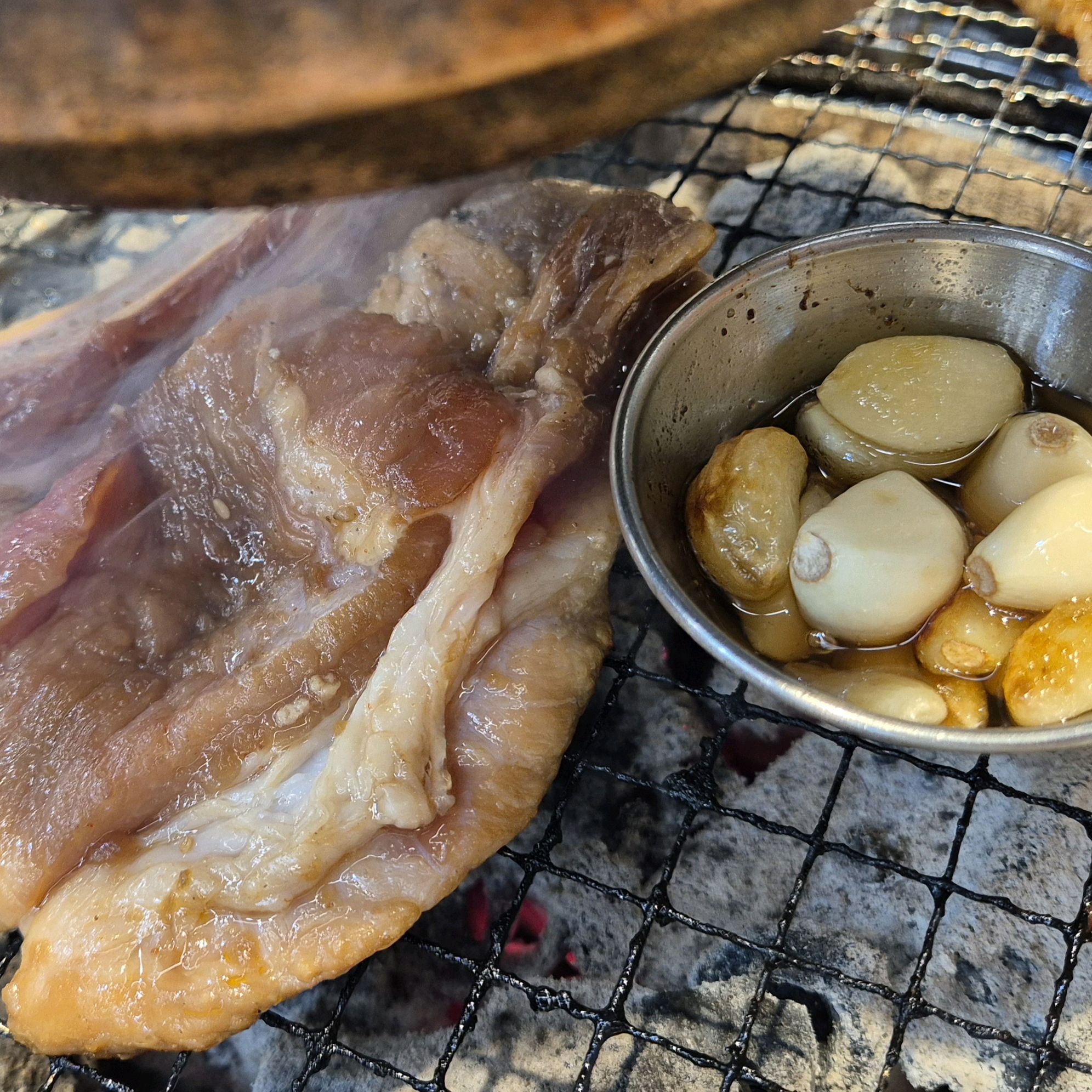 고기질도 좋고 음식들이 빠르게 채워져서 좋아요 - 화곡동 맛집 명륜진사갈비 서울까치산점
