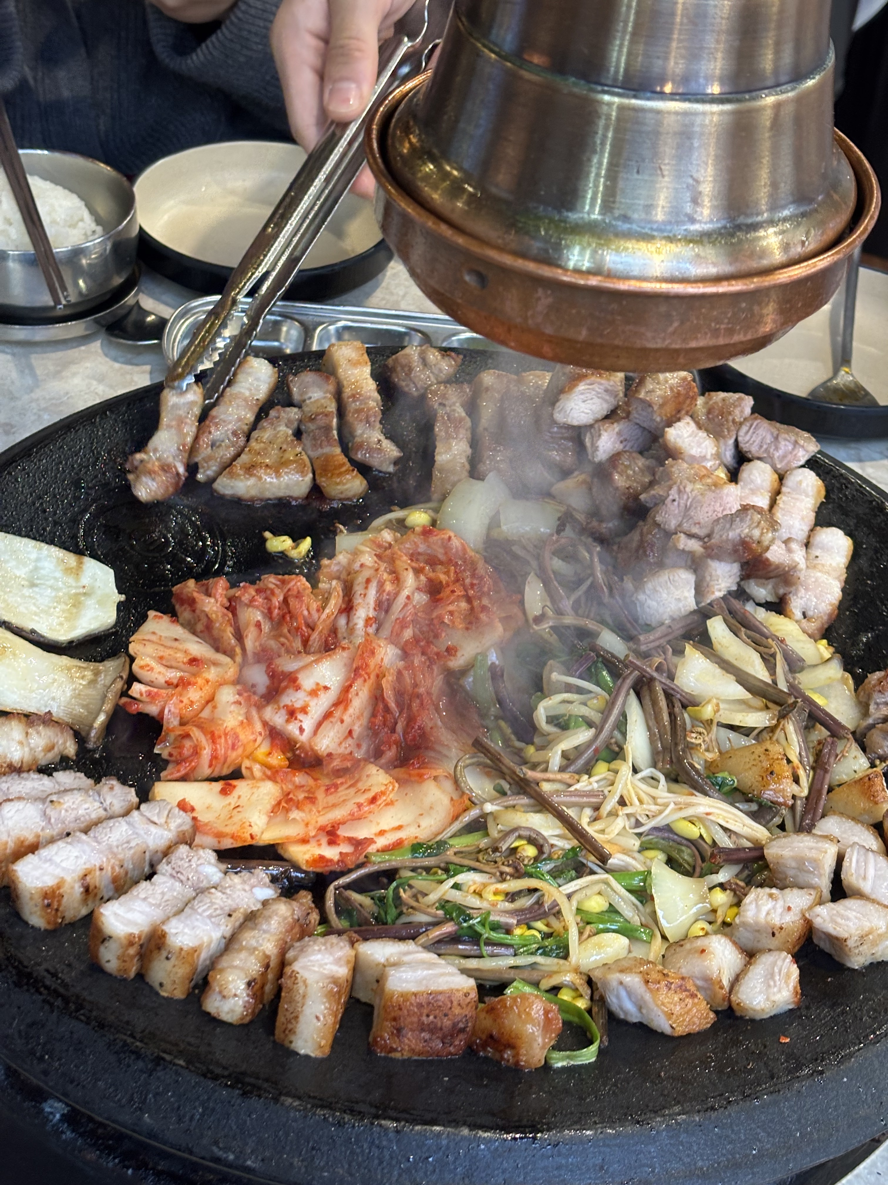 고기고 신선하고 야채도 푸짐해요 - 구월동 맛집 오복솥뚜껑