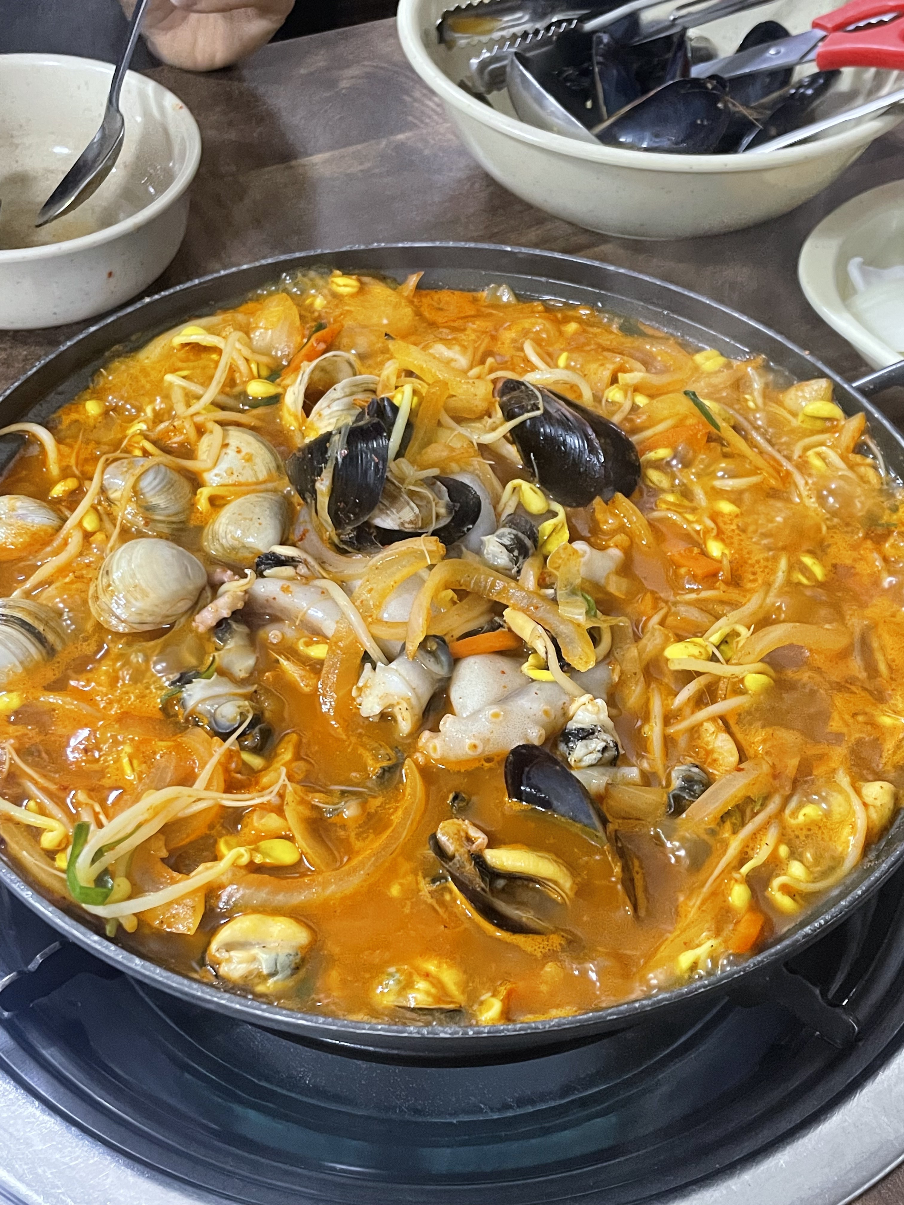 토요일 4시 20분쯤 매장 도착해서 줄서있다가 캐치테이블 등록하고 7시 20분쯤 들어갈 수