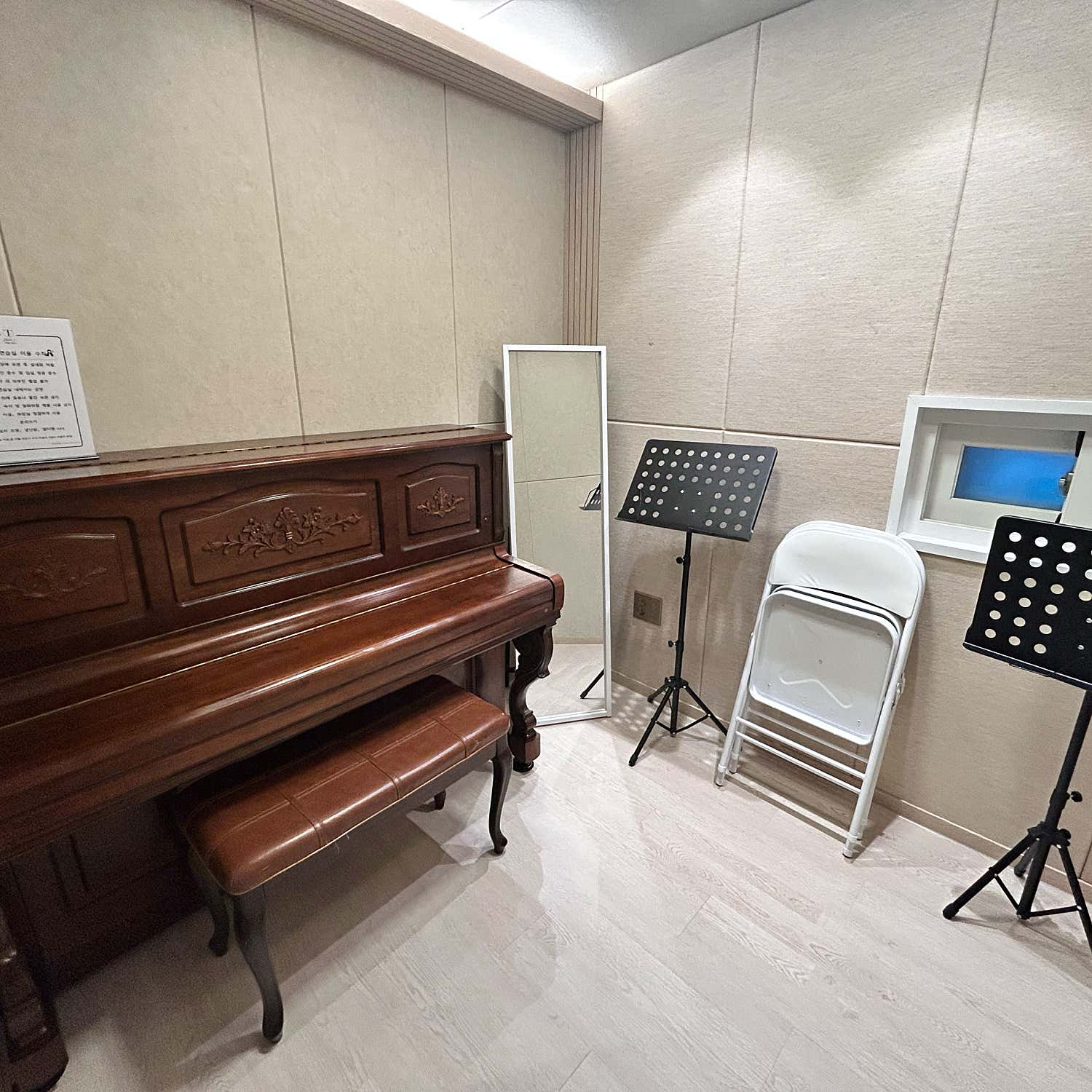 2번째 스튜디오 사진