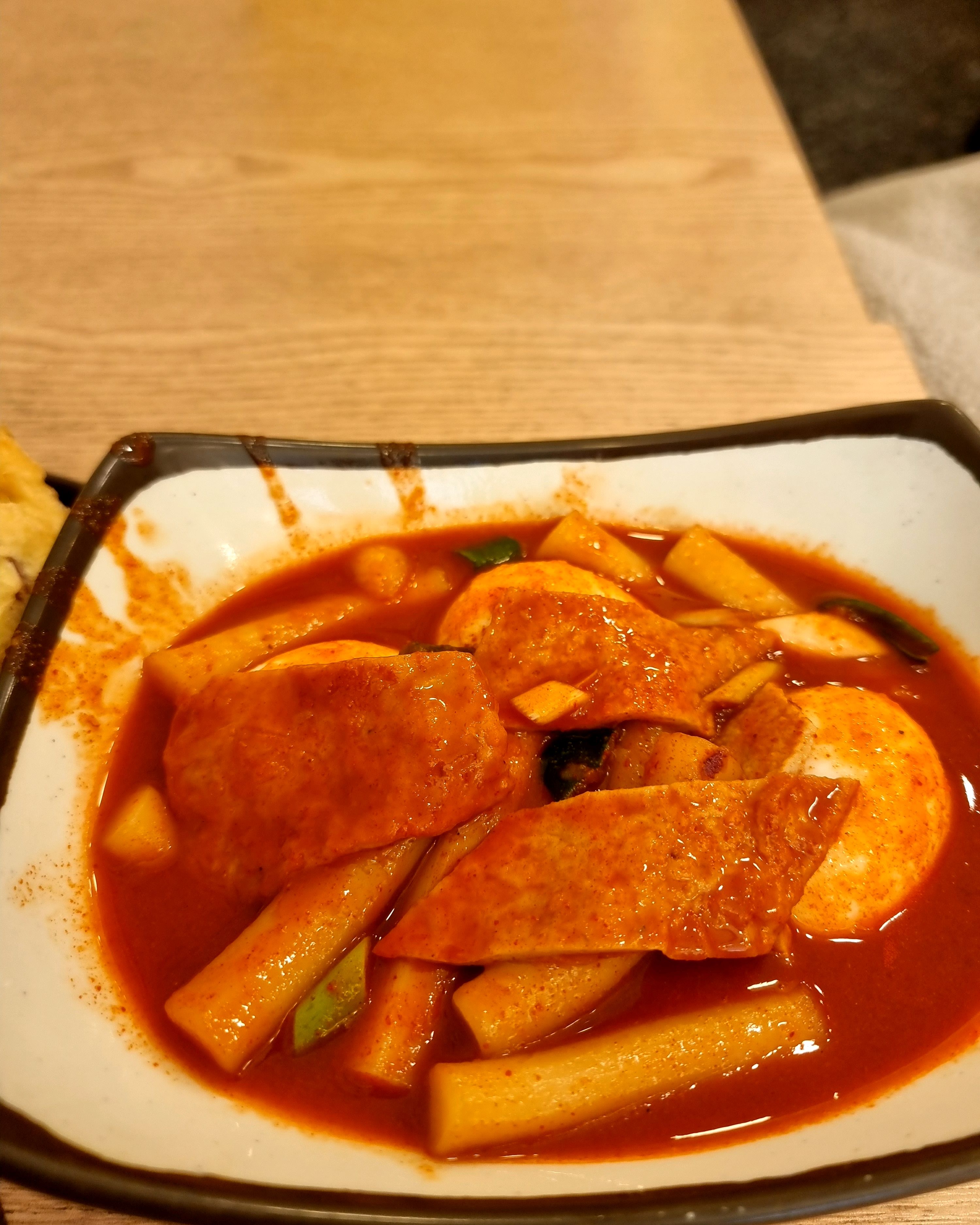 떡볶이 옛날맛~간단히 먹기 좋아요~만두 고구마 튀김 바싹하니 맛있어요~ - 천호동 맛집 갈현동할머니딸떡볶이