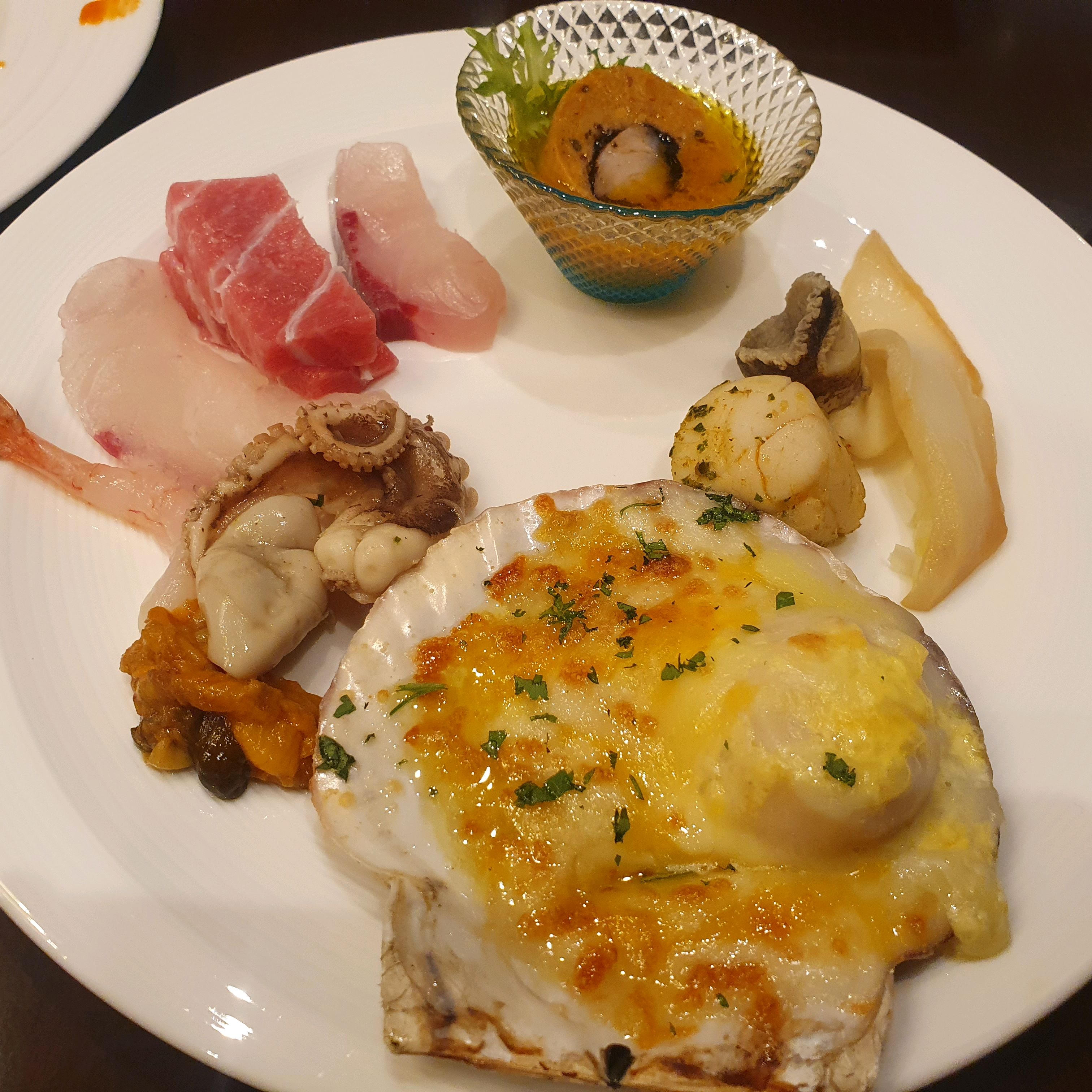 모든 메뉴들이 평균 이상은 해서 맛있게 잘 먹었습니다ㅎ - 강남 맛집 그랜드 인터컨티넨탈 서울 파르나스 그랜드 키친