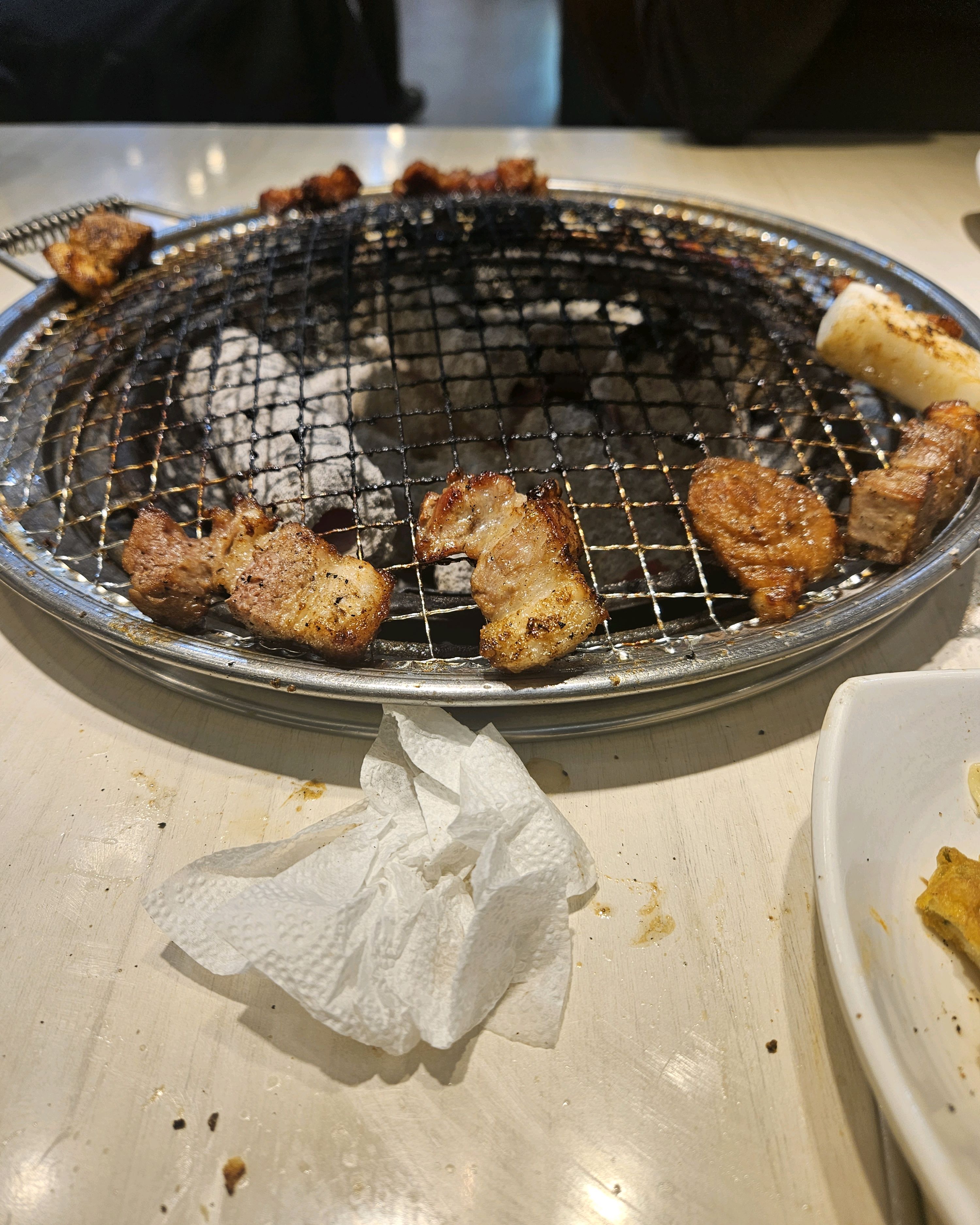 돼지갈비가너무 맛있어서 배불러도 계속 먹게되요!~~ - 우장산역 맛집 명륜진사갈비 서울우장산역점