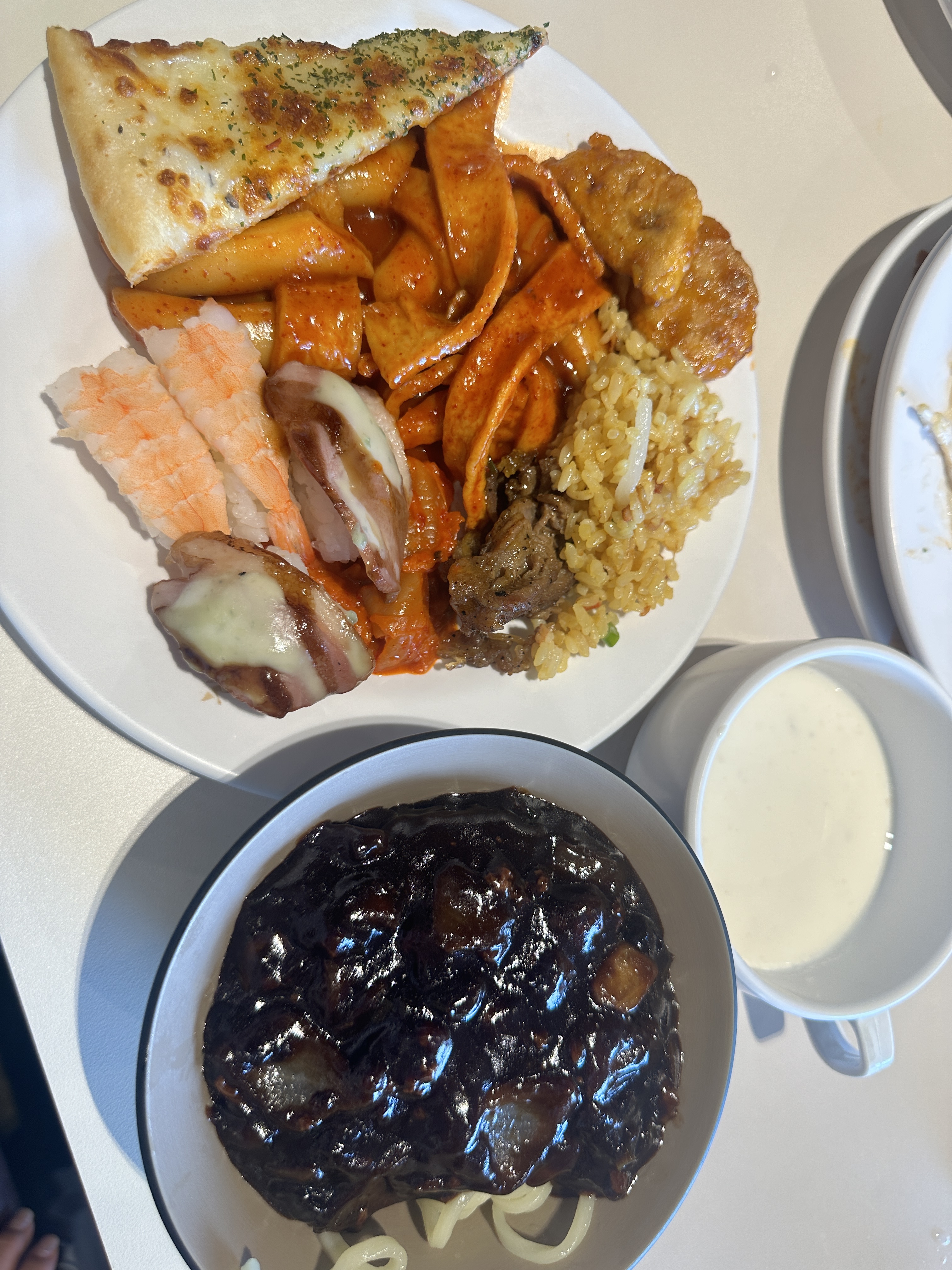 애슐리 짜장 생각보다 맛있어요 - 대구역 맛집 애슐리퀸즈 대구이월드점